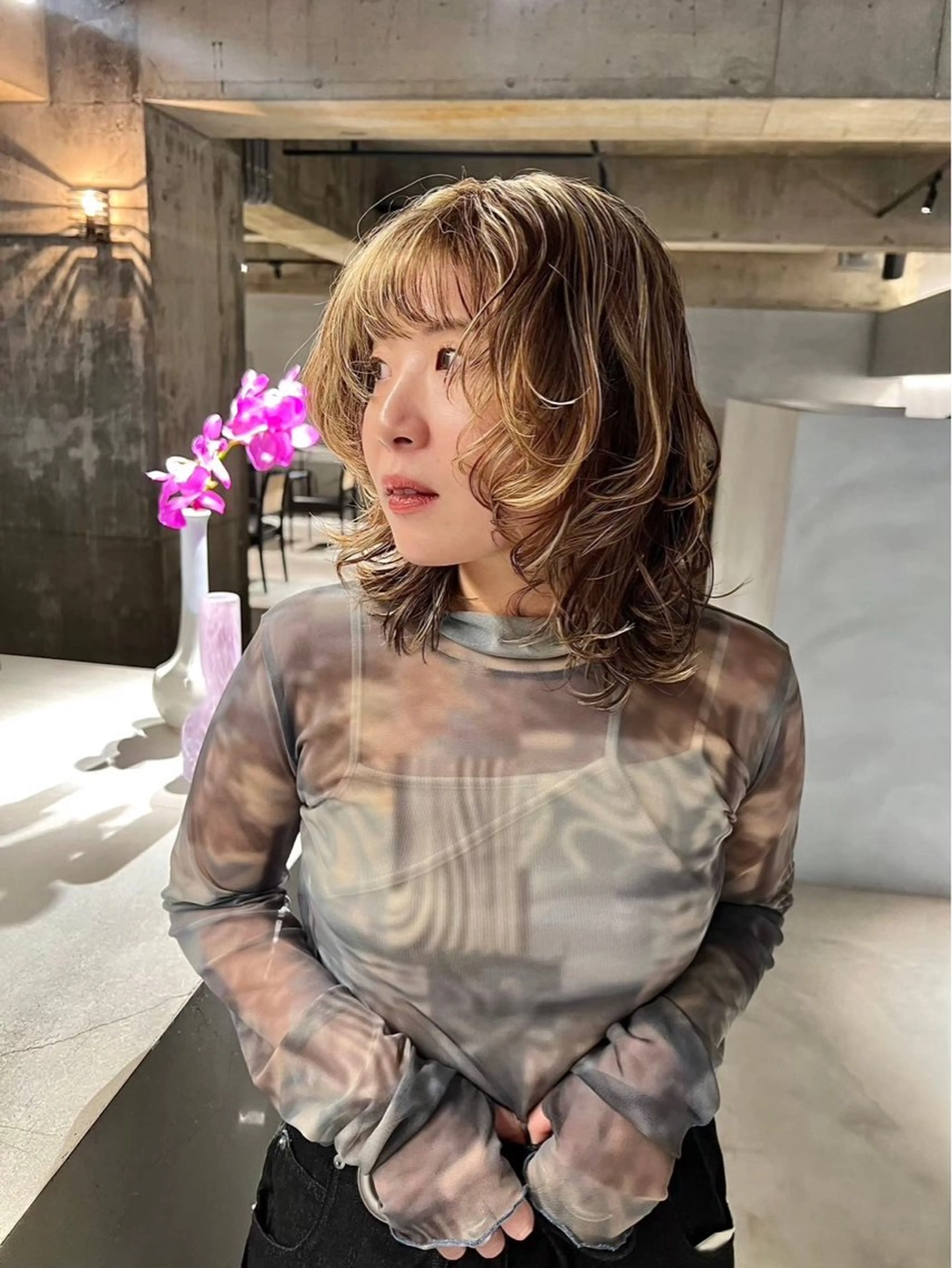 ミディアム 大石 明葉のヘアスタイル