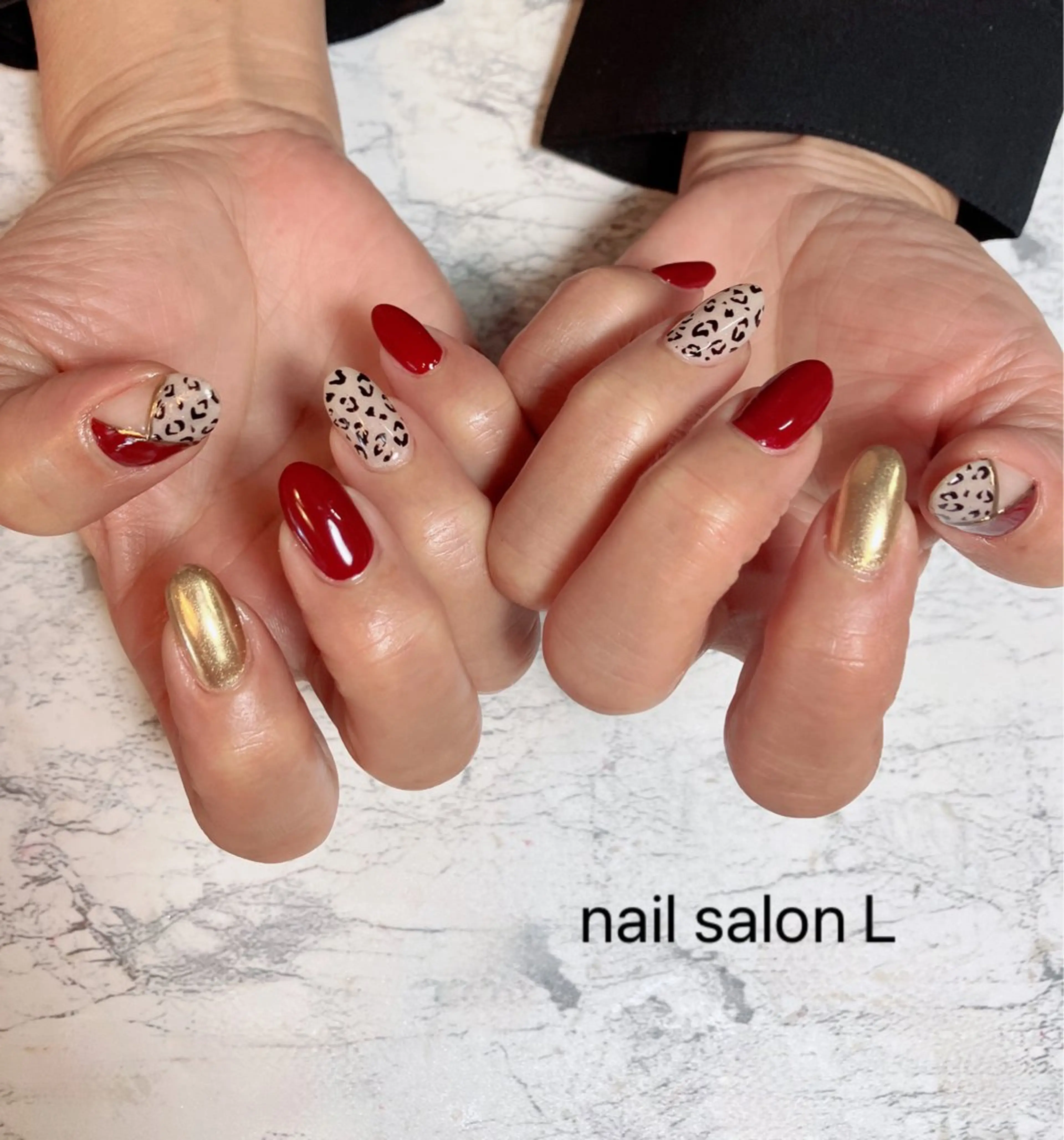 ネイル ボルドー ゴールド ハンドネイル 吉川市 ネイルサロンLのネイルデザイン