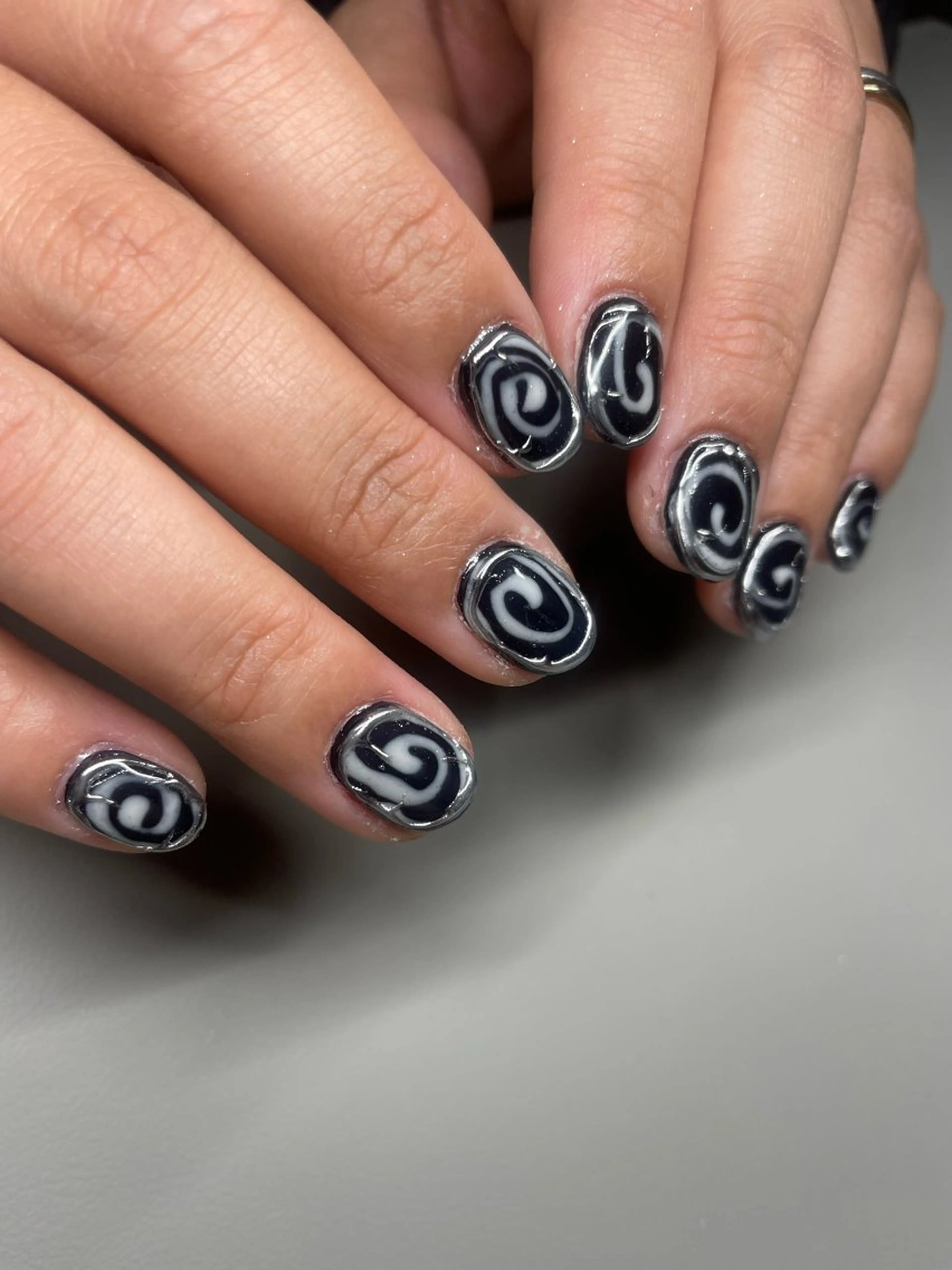 ネイル ニュアンスネイル 前田 凜のネイルデザイン