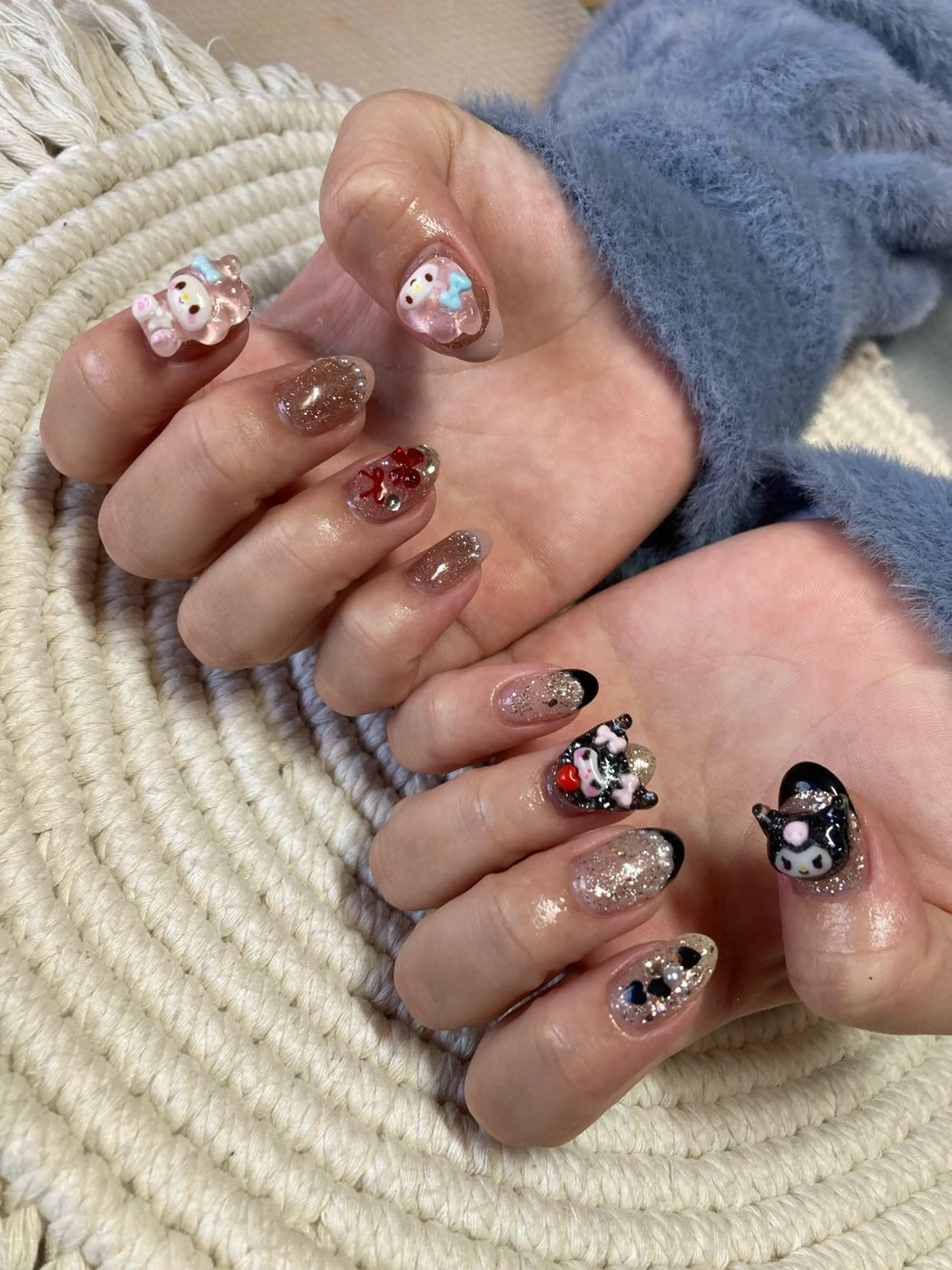 ミディアム nail  salon Kojima所属・古島 里彩のネイルデザイン