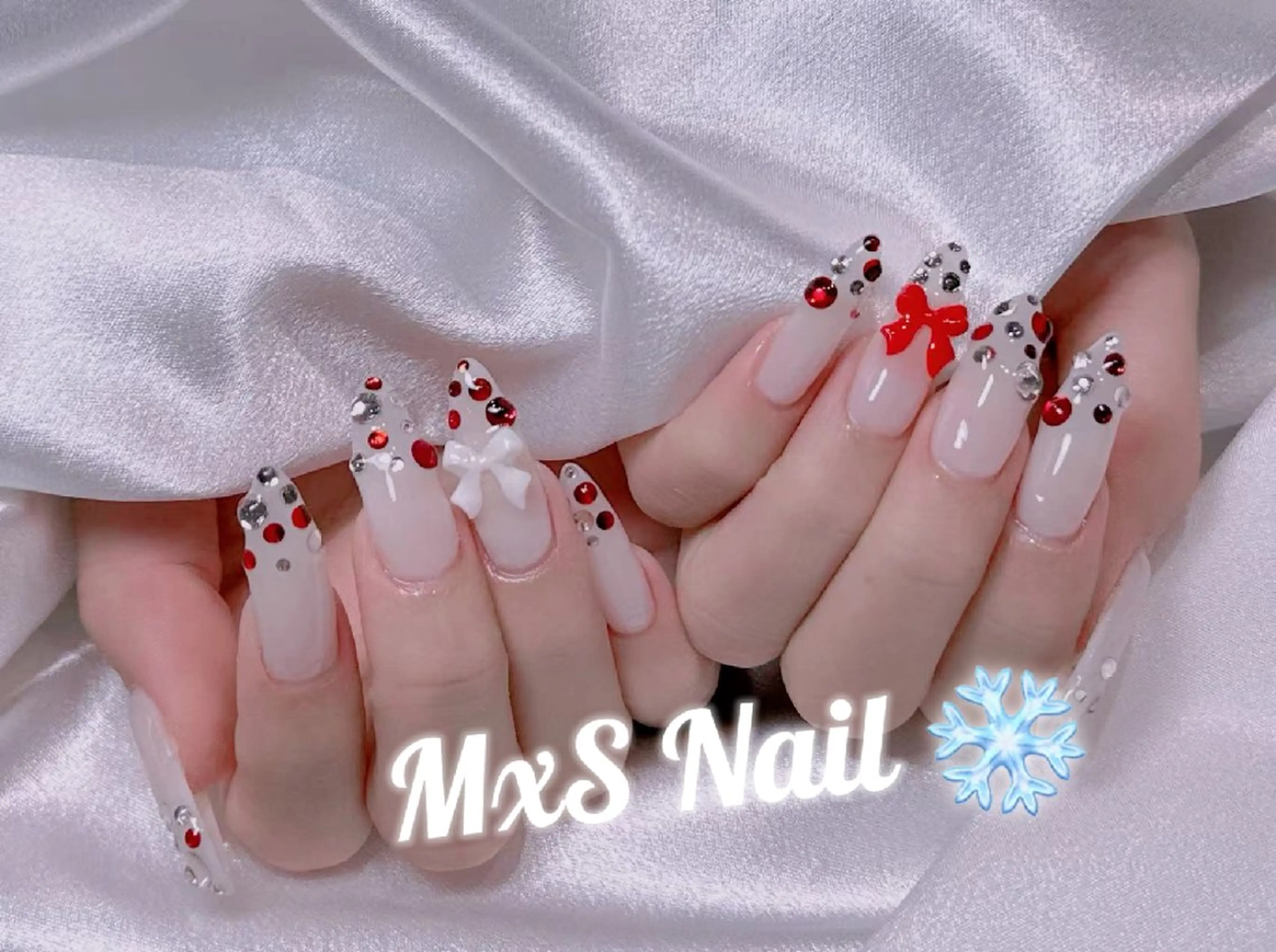 ネイル ハンドネイル ハンドケア MxS Nail(長さだし/フィルイン/マグネット/韓国ネイル/ワンホンネイル/ワンカラー)所属・MxS リィリィのネイルデザイン