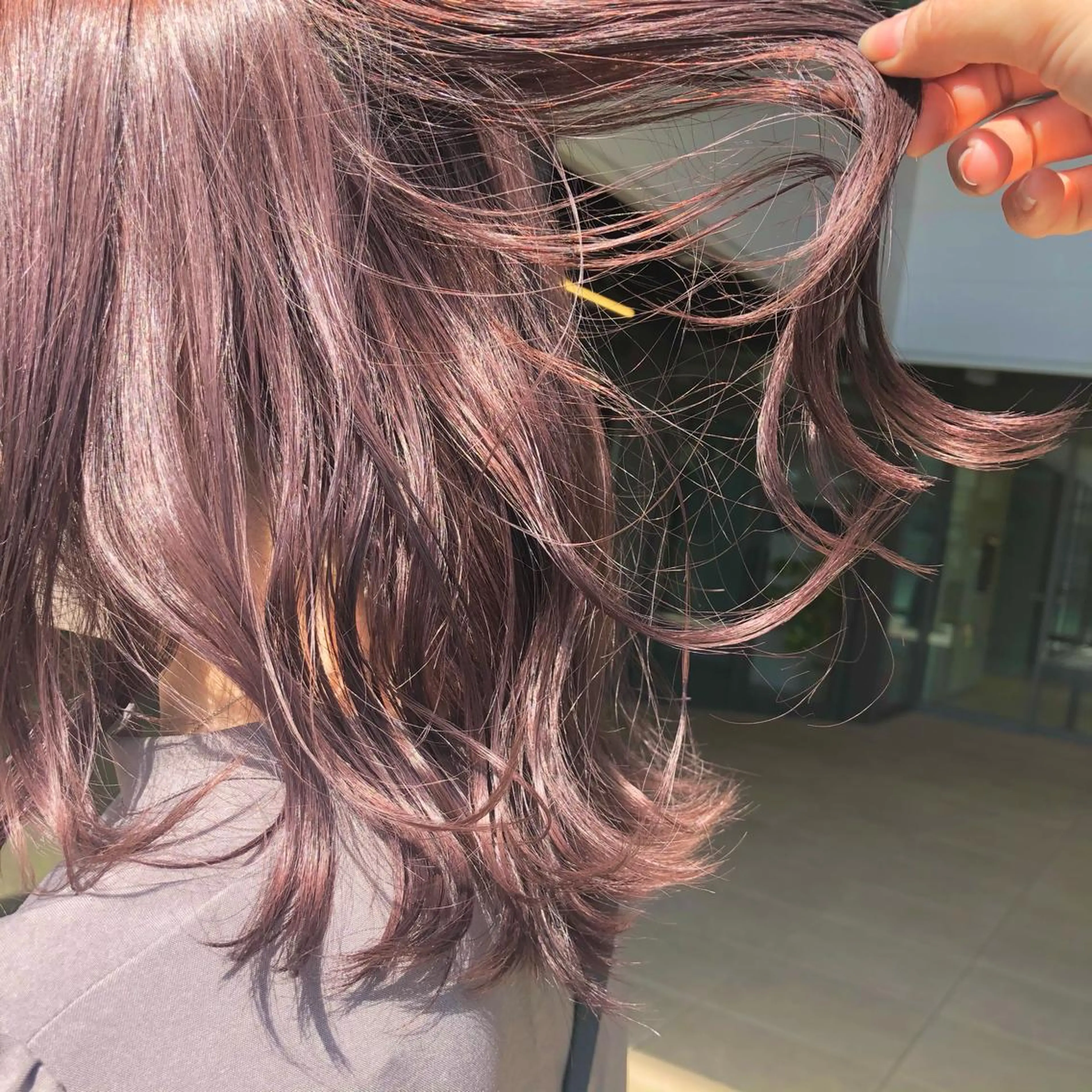 ミディアム カラー ヘアアレンジ ブリーチ ピンクカラー 落合　眺 (オチアイ　ノゾミ)のヘアスタイル