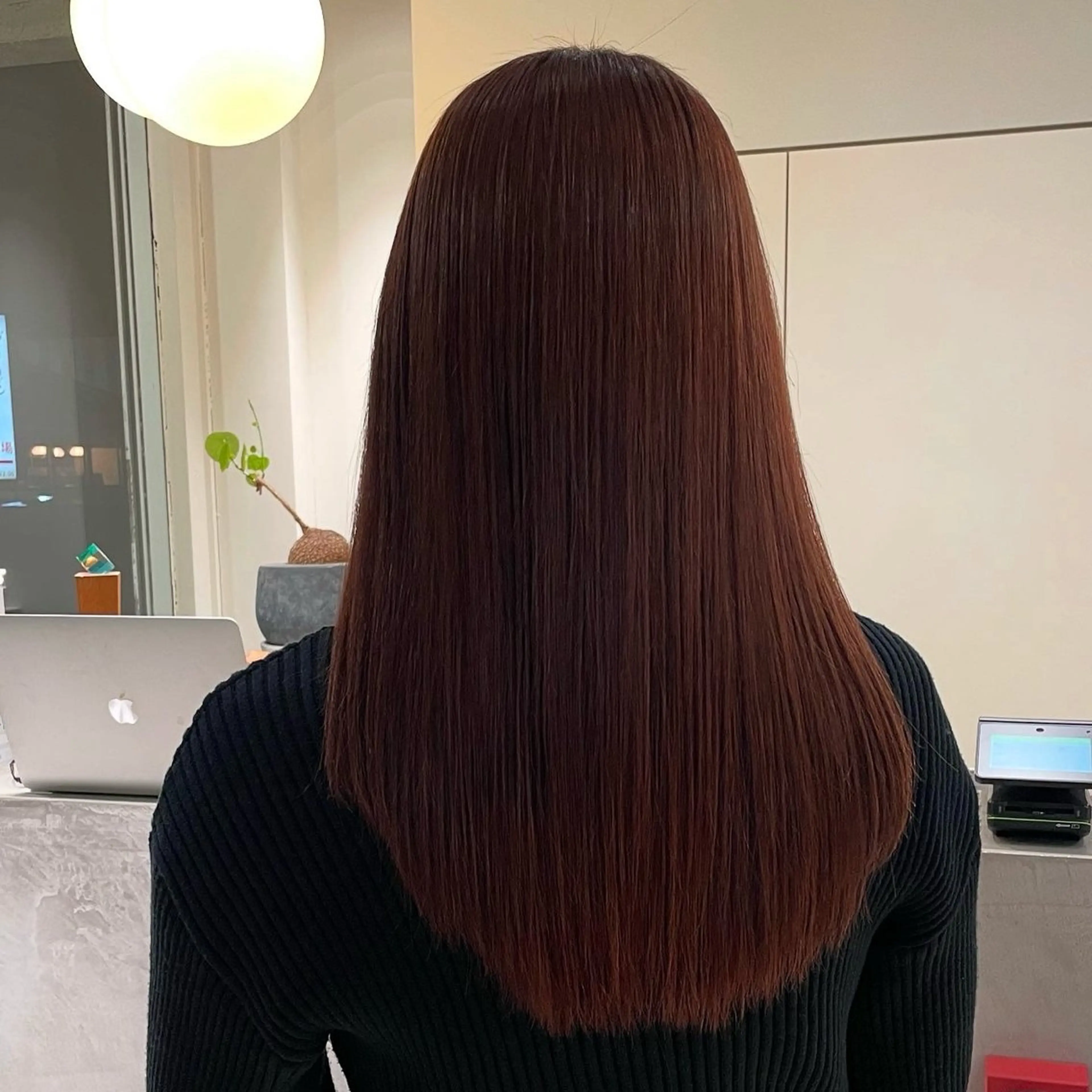 ロング 縮毛矯正 安西 香利奈のヘアスタイル