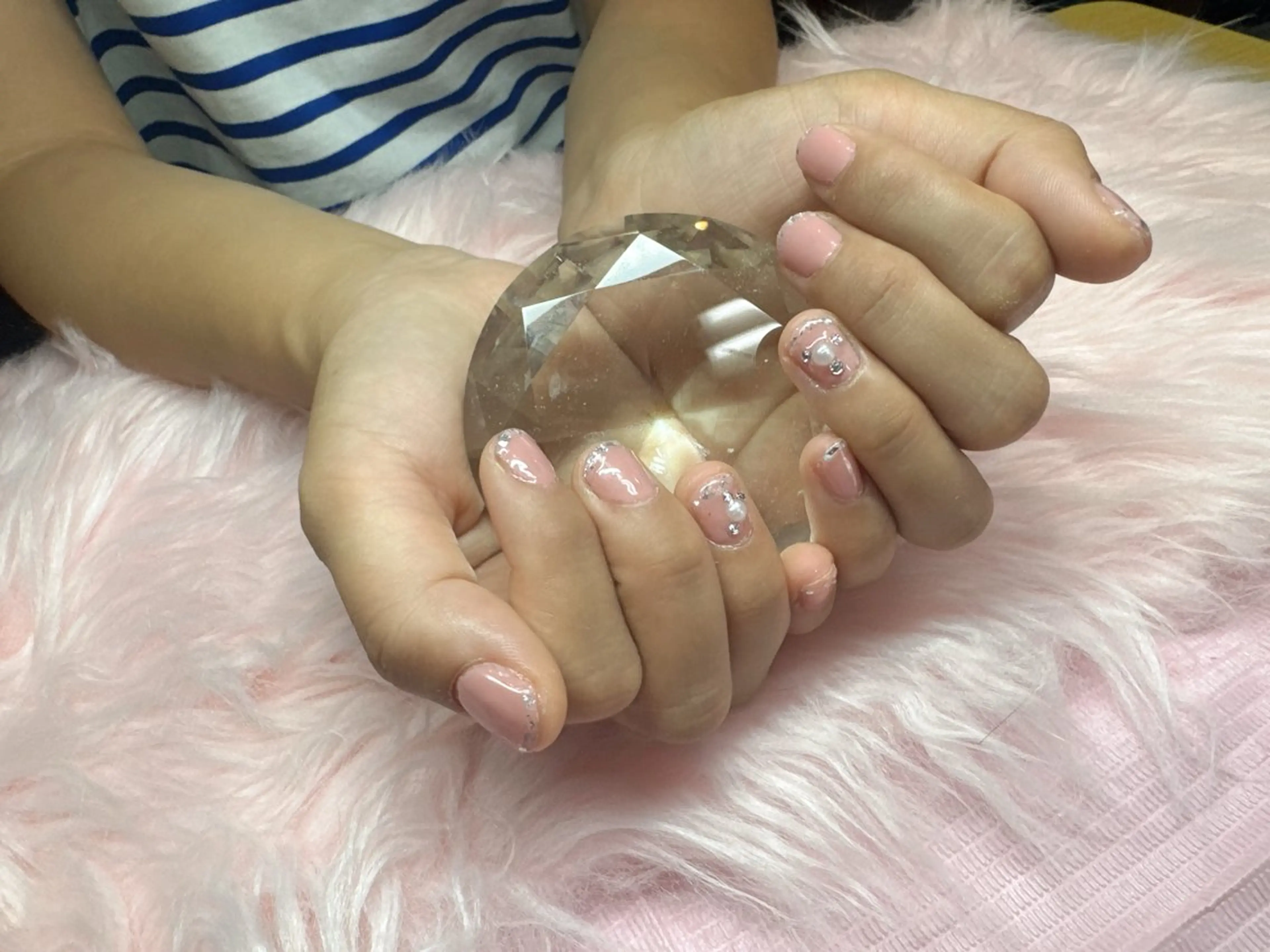 ネイル フレンチネイル ラメ(グリッター) ブライダルネイル クーペアセック あやののネイルデザイン