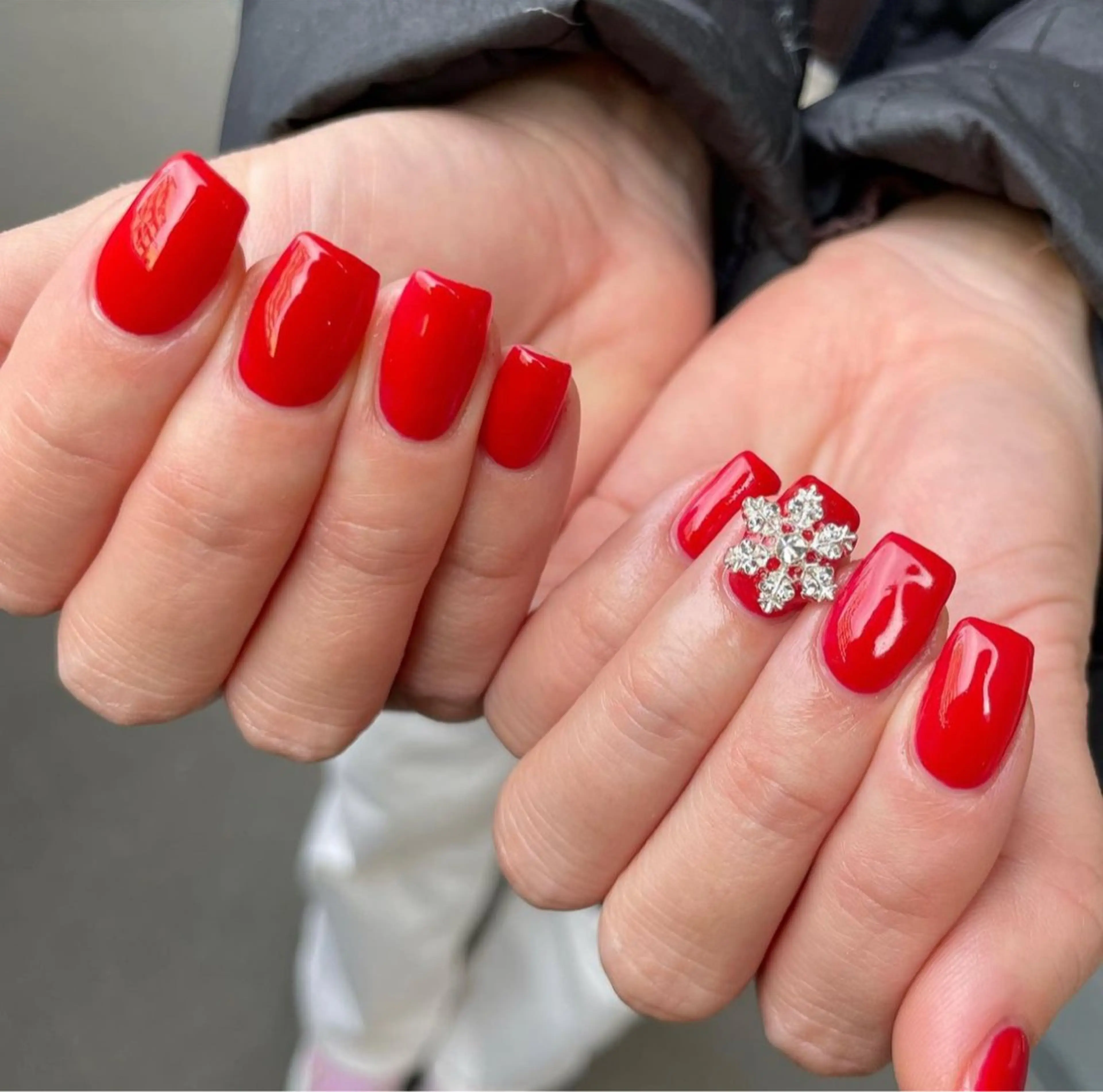 ネイル La vie est belle.所属・ラヴィエベル なつみのネイルデザイン