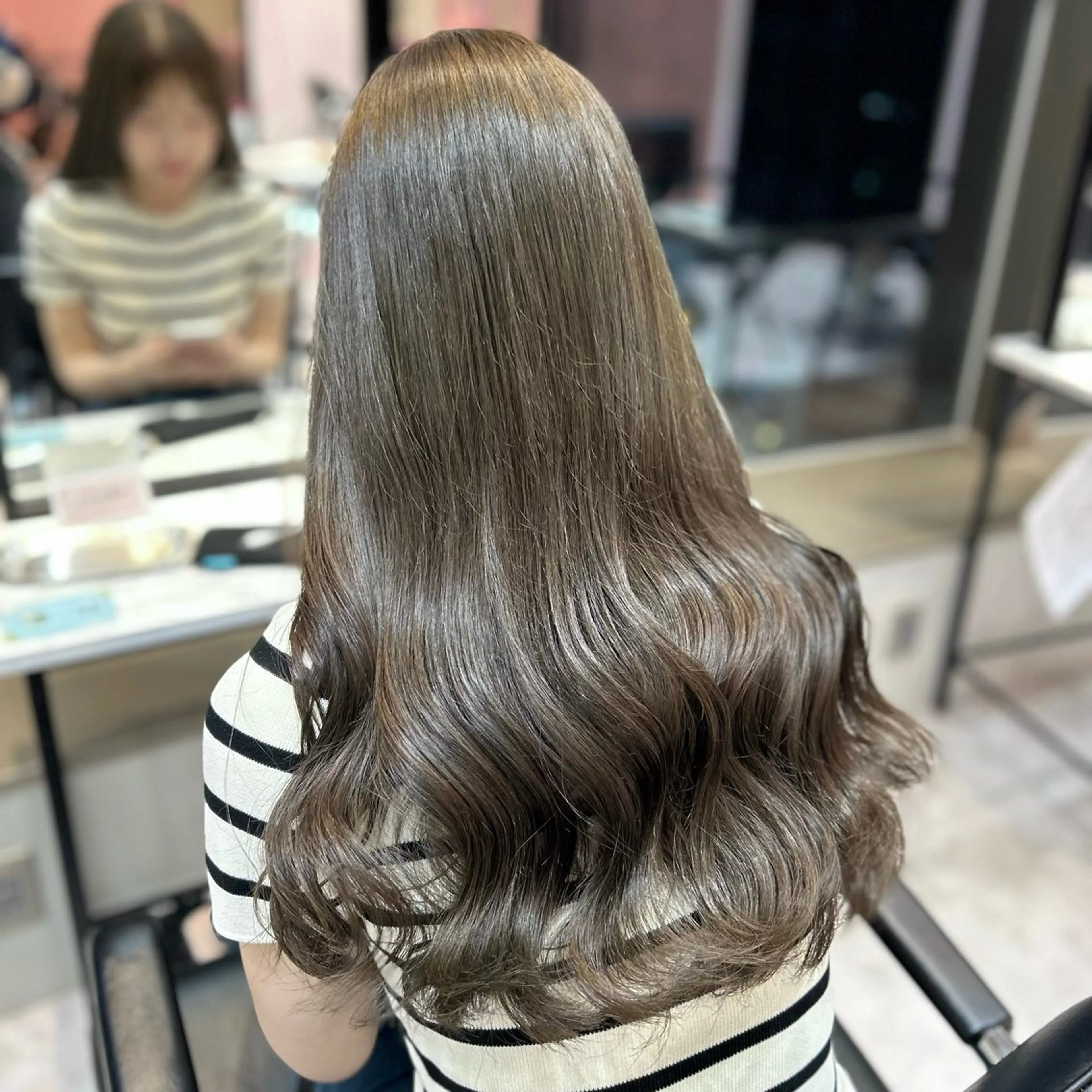 【✨1番人気メニュー✨】うるツヤ韓国ヘアカラー🫧ワンカラー🧸💕の写真