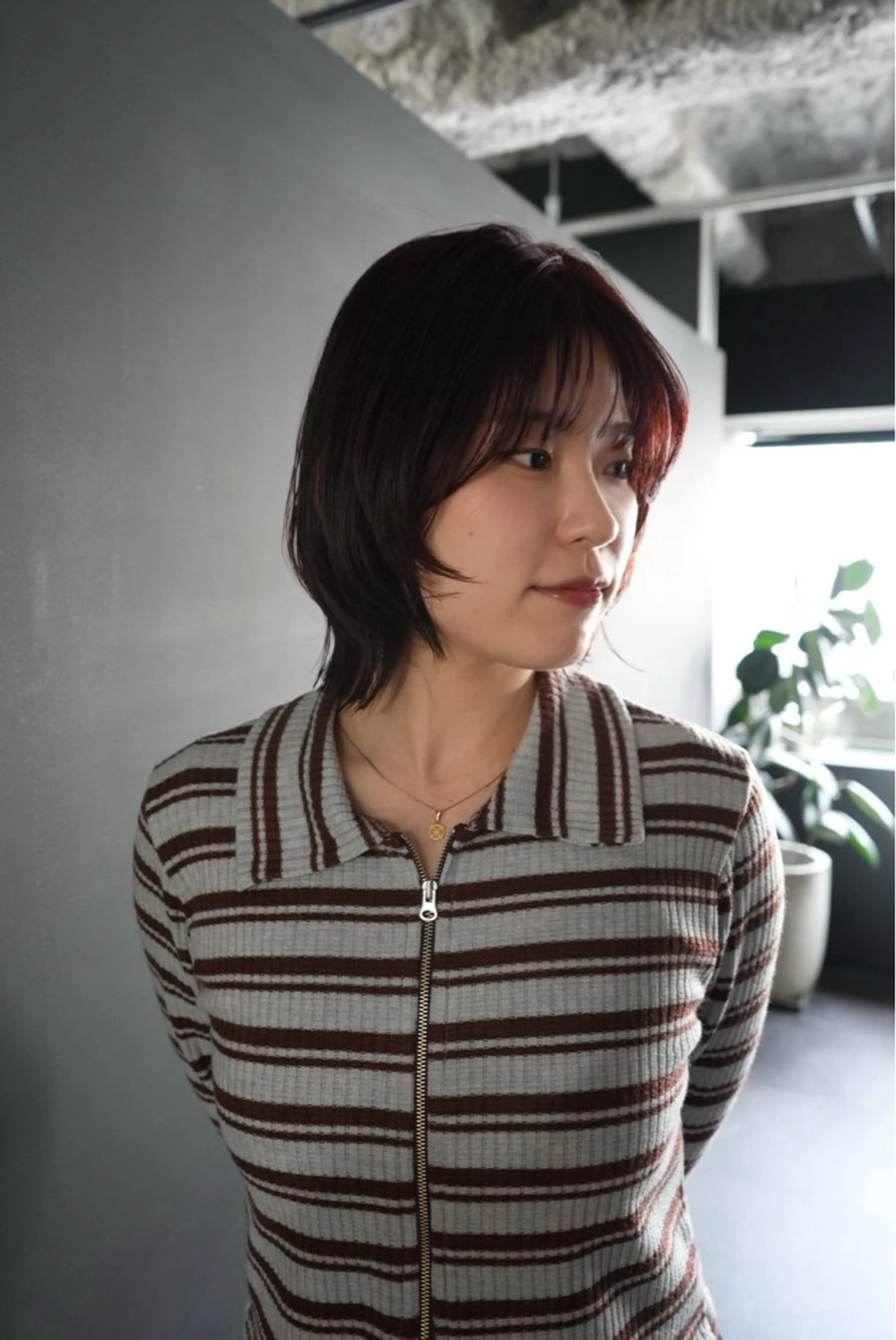 ショート カラー ショートボブ ボブレイヤー ボルドーカラー 透明感カラー ボブ カット ヘアカラー トリートメント 新宿/ブリーチ /パーマ/戸羽のヘアスタイル