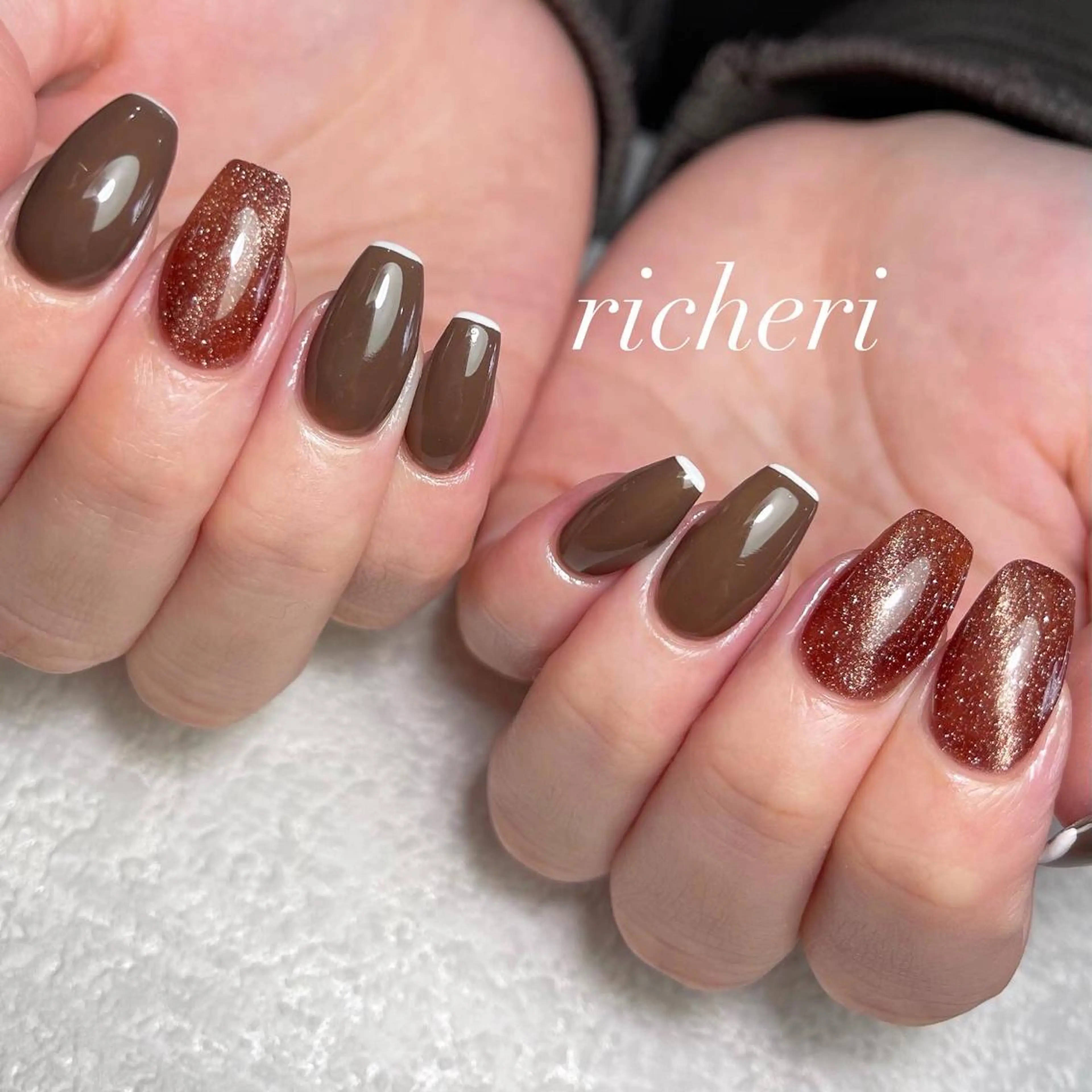 ミディアム ネイル 韓国風ヘア アートネイル ブラウン フレンチネイル ジェルネイル richeri beautyのエステ・リラクイメージ