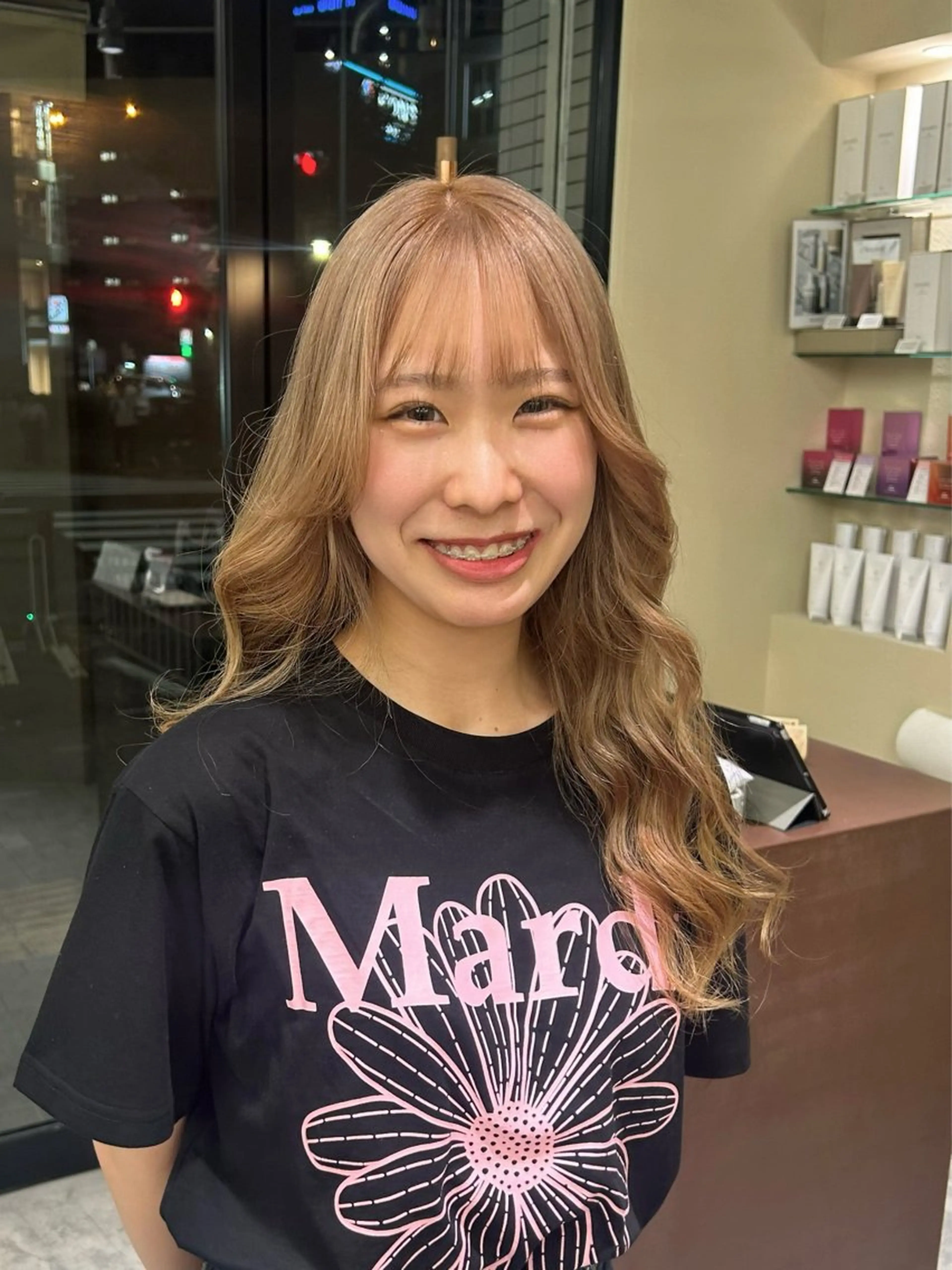 ロング カラー ヘアカラー トリートメント 寺澤 花梨のヘアスタイル