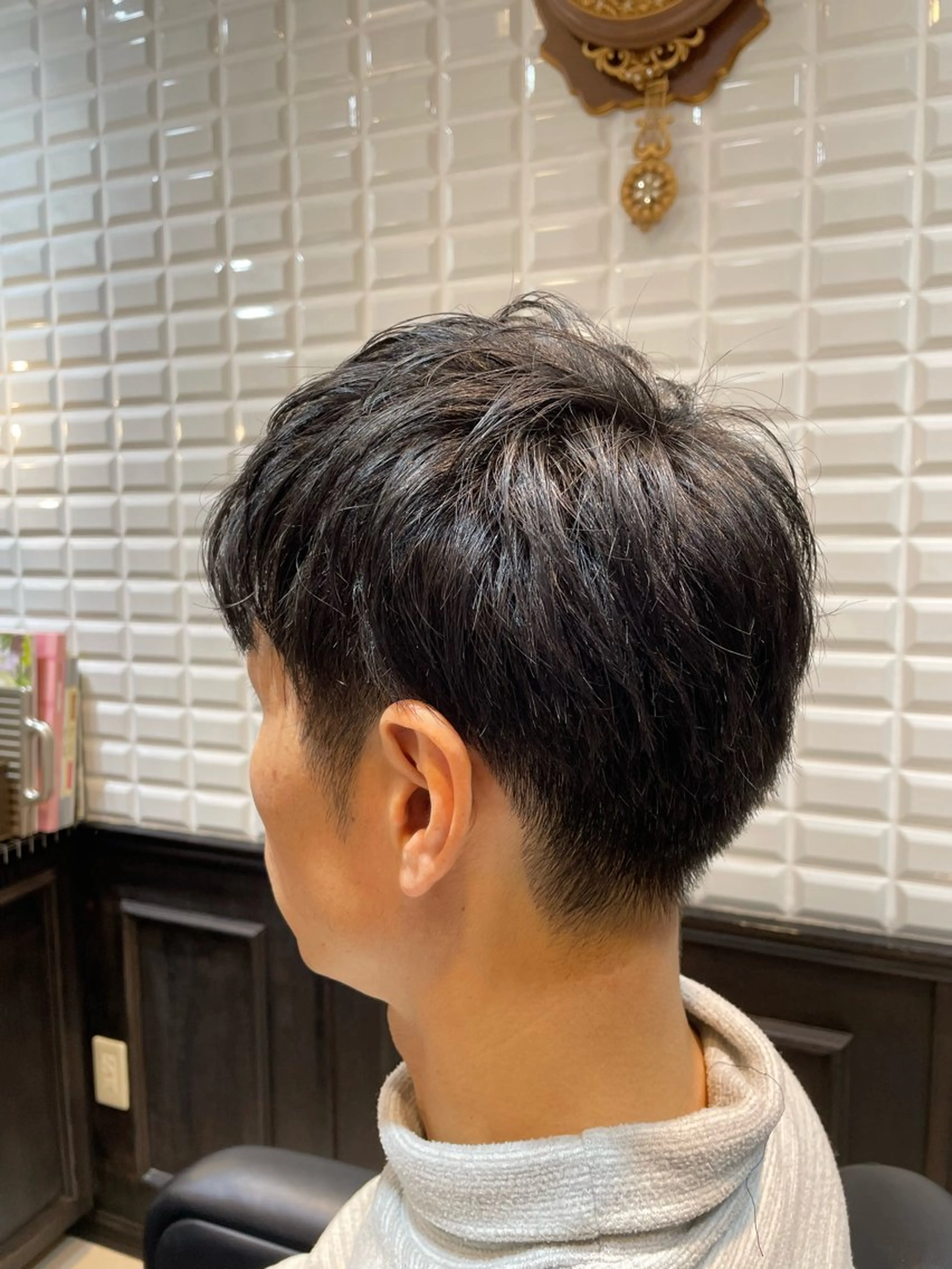 ショート メンズ カット 波巻き、ツイスト パーマモデル募集中のヘアスタイル