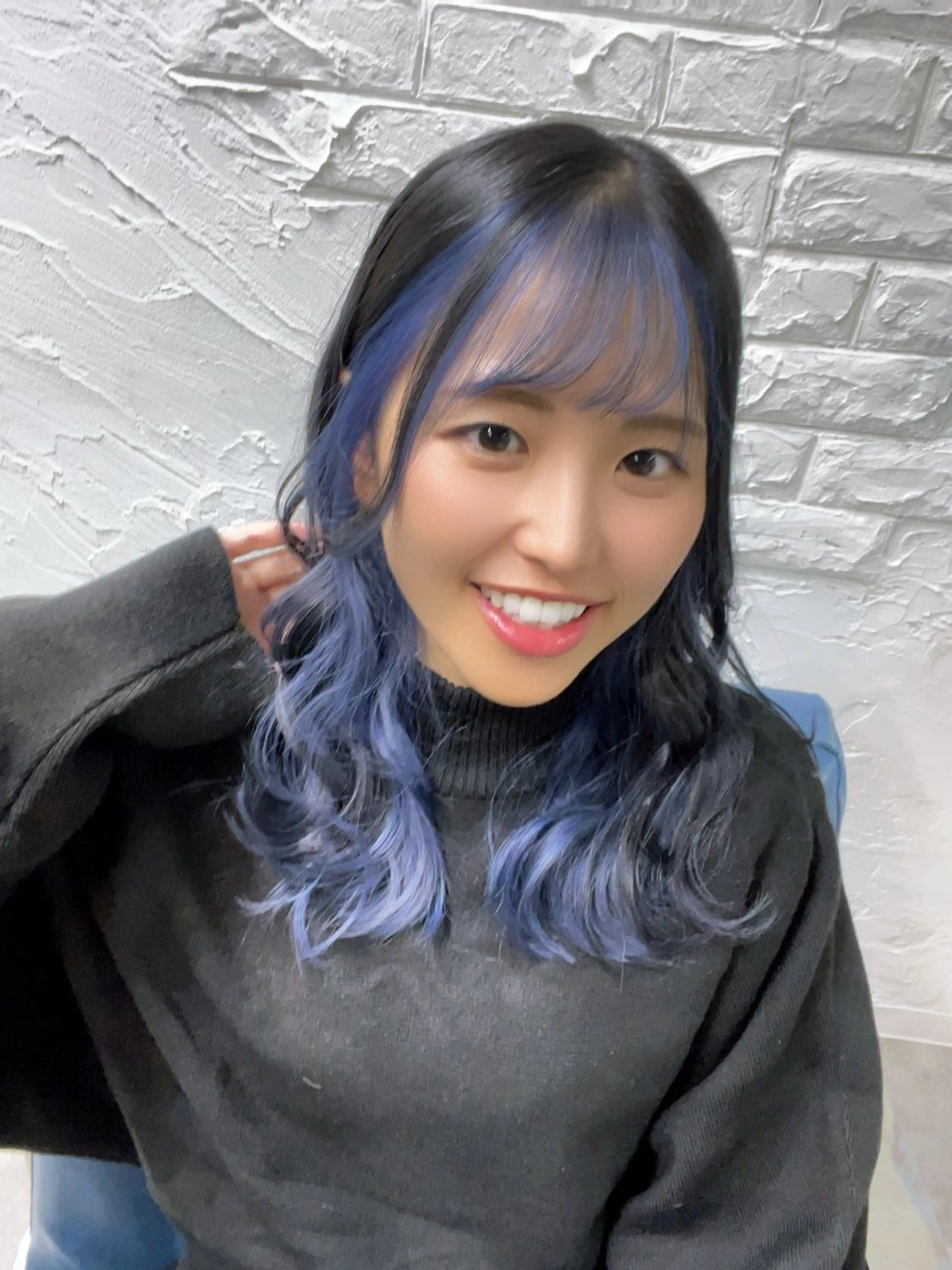 セミロング カラー ベージュカラー 黒髪 ブルーカラー ブルーブラック デザインカラー ヘアカラー ♥️ルフ🐒 ミレイ♥️のヘアスタイル