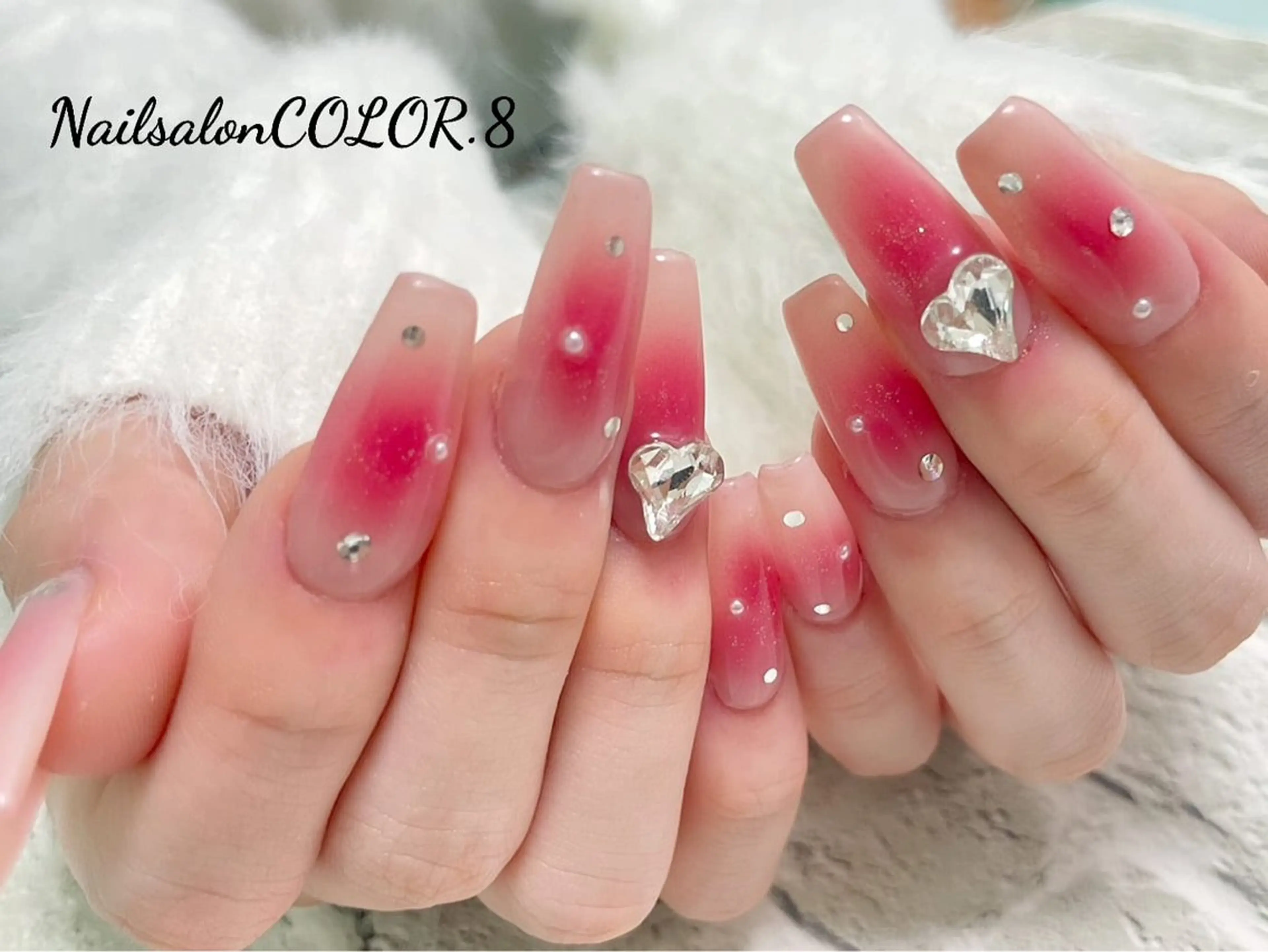 ネイル ネイルサロンカラーエイト所属・color.8 AYAのネイルデザイン