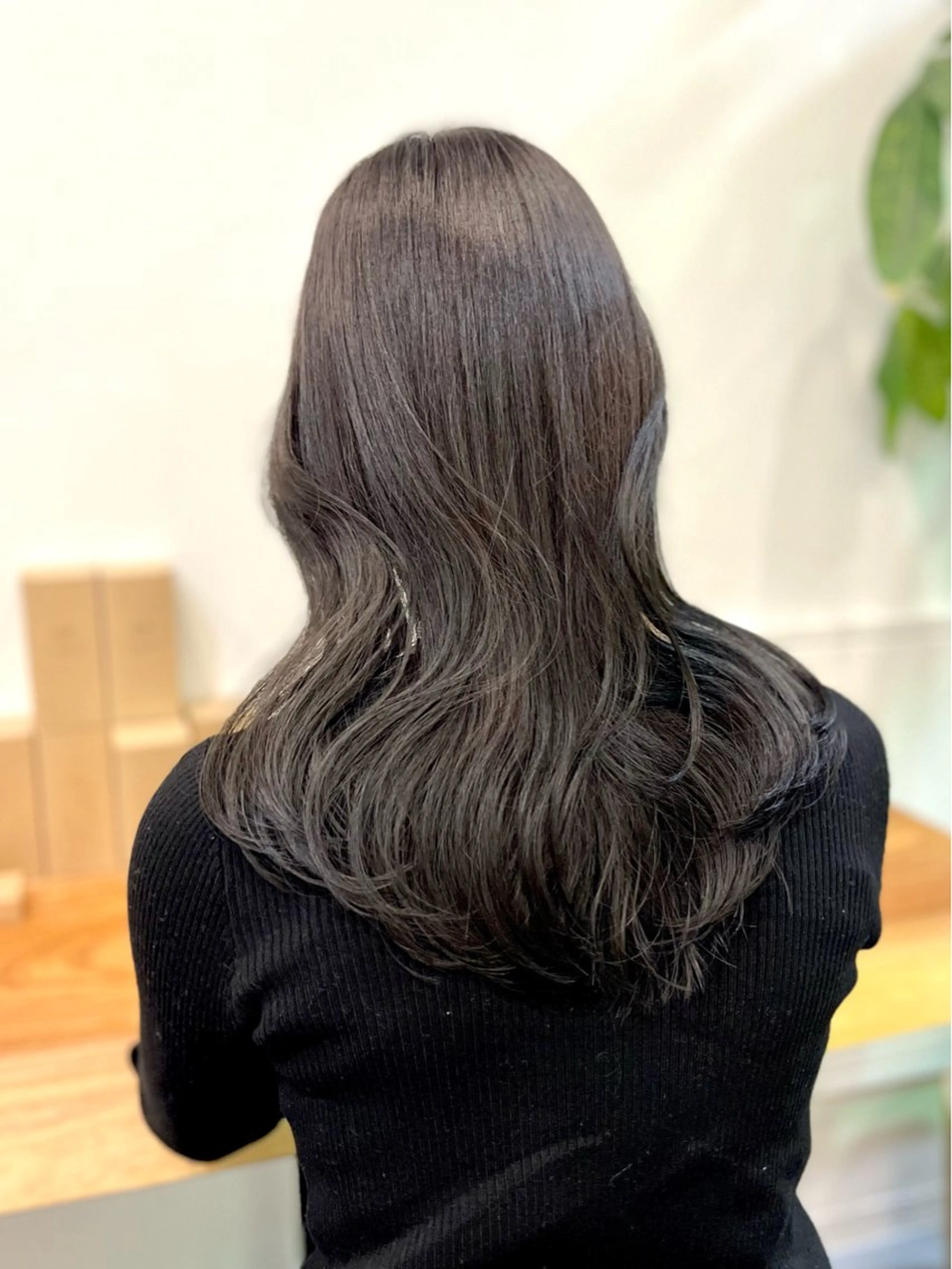 ロング カラー ショートボブ ブルーカラー ブルーグレー ブルーグレージュ グレージュ カット ヘアカラー i.Ehime所属・VIEW EHIME 齋藤  あつきのヘアスタイル