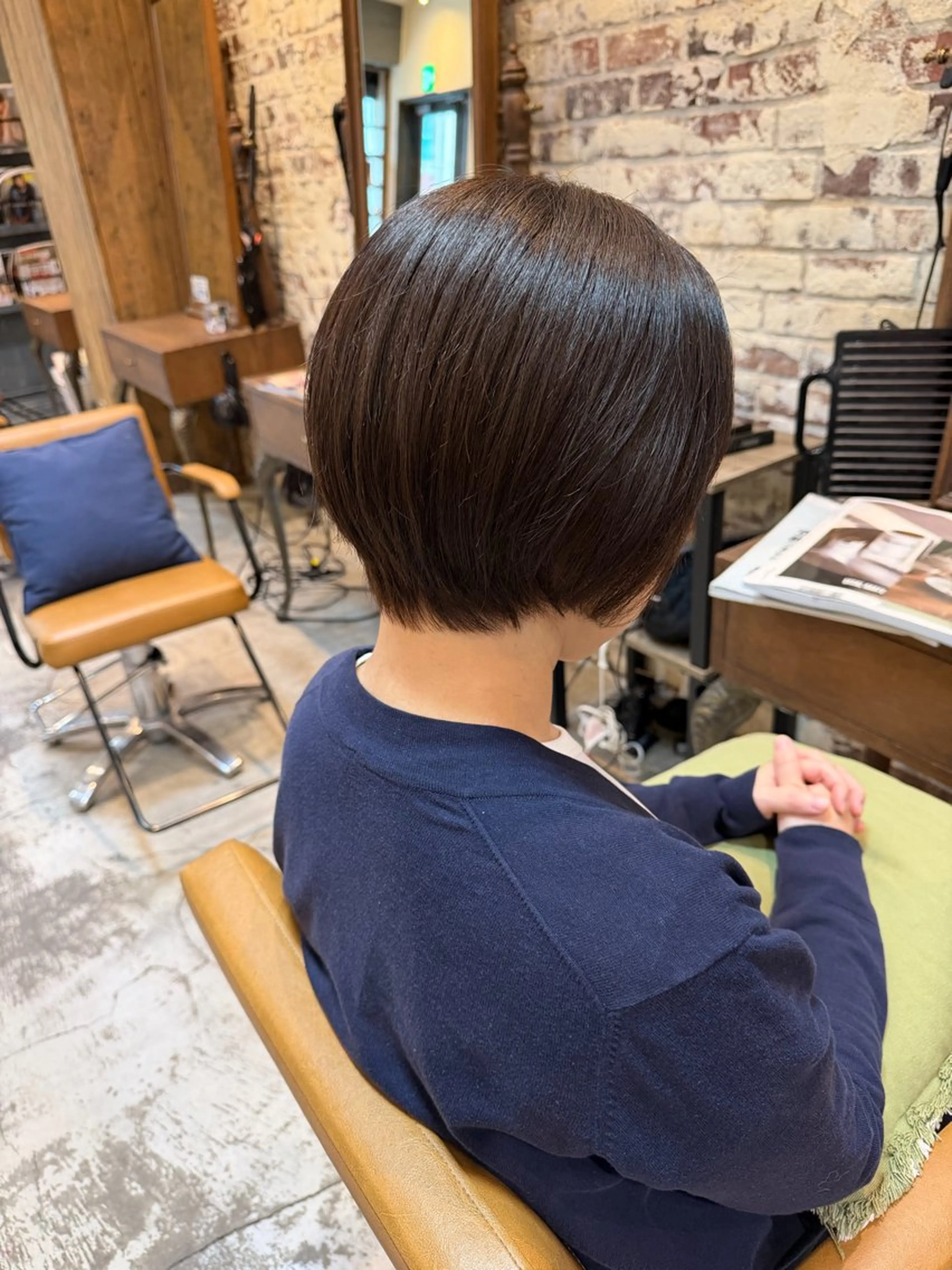 ショート カラー ブラウンカラー マロンブラウン くびれヘア ショートヘア カット ヘアカラー トリートメント 七井 香奈 (なないかな)のヘアスタイル