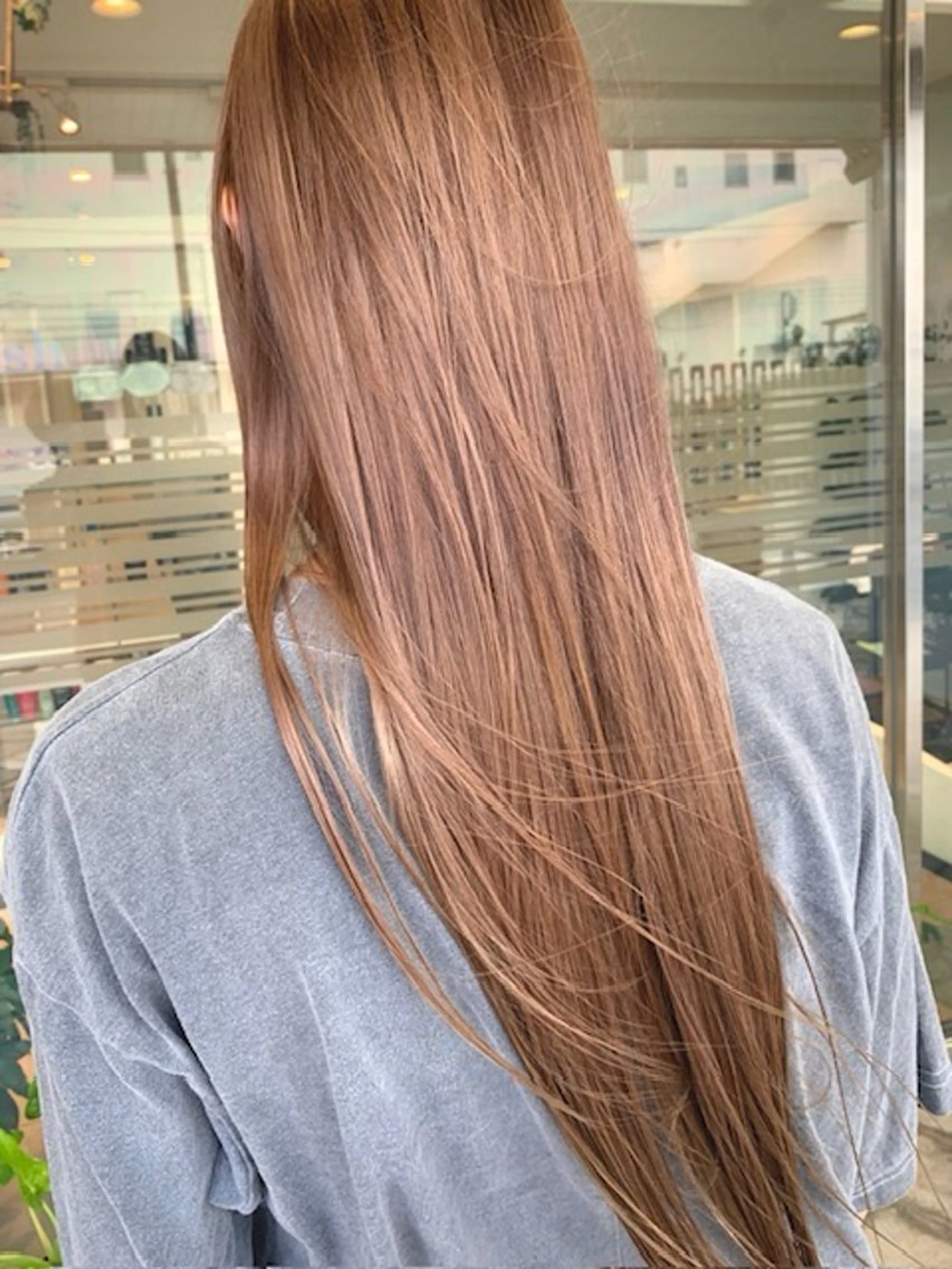 【 再来様はこちら🌈 】カット+ブリーチ+イルミナカラー+トリートメントの写真