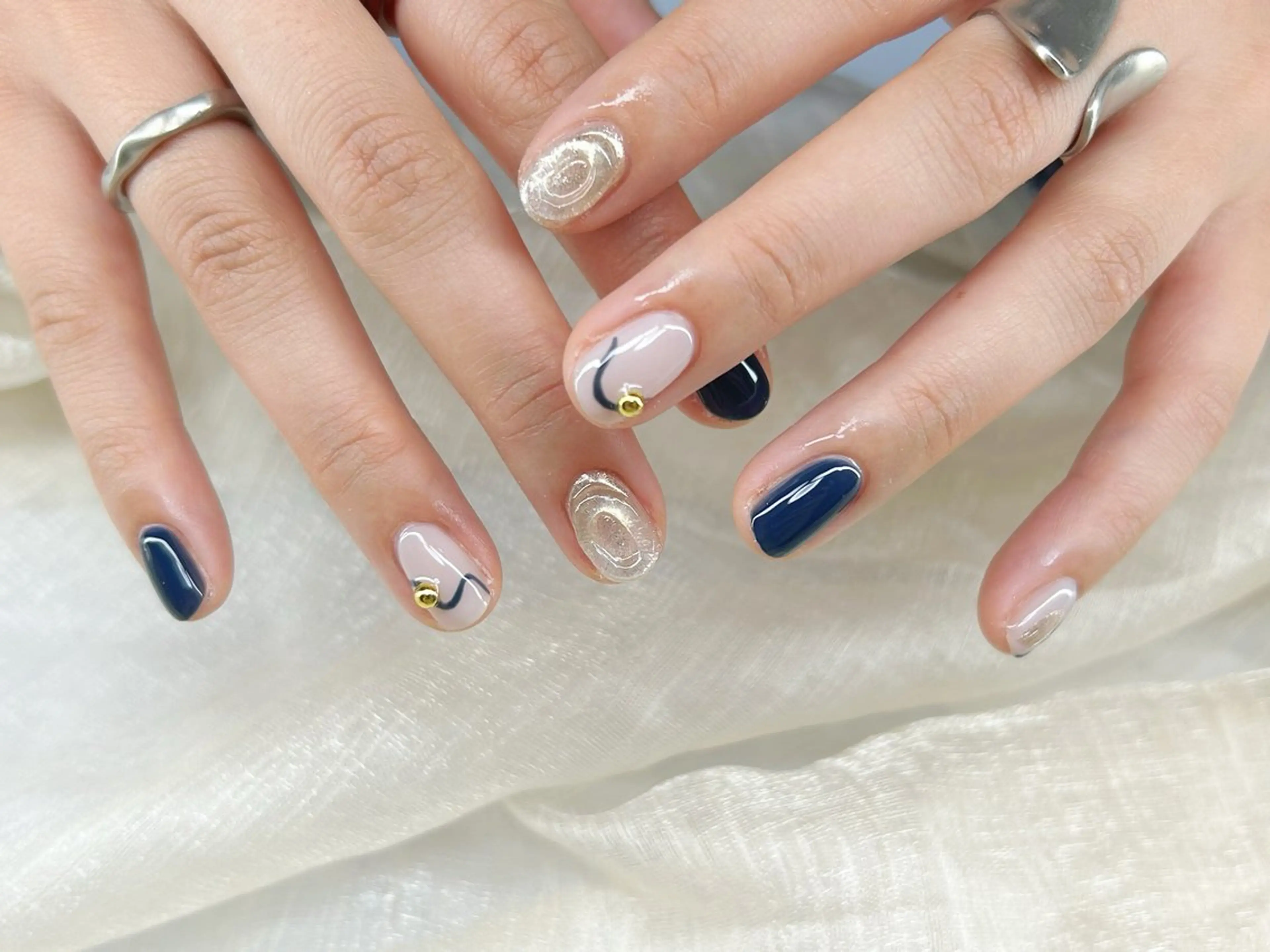 ネイル アートネイル 成人式 長さ出し フットネイル マグネットネイル ハンドネイル Lino Nailのネイルデザイン