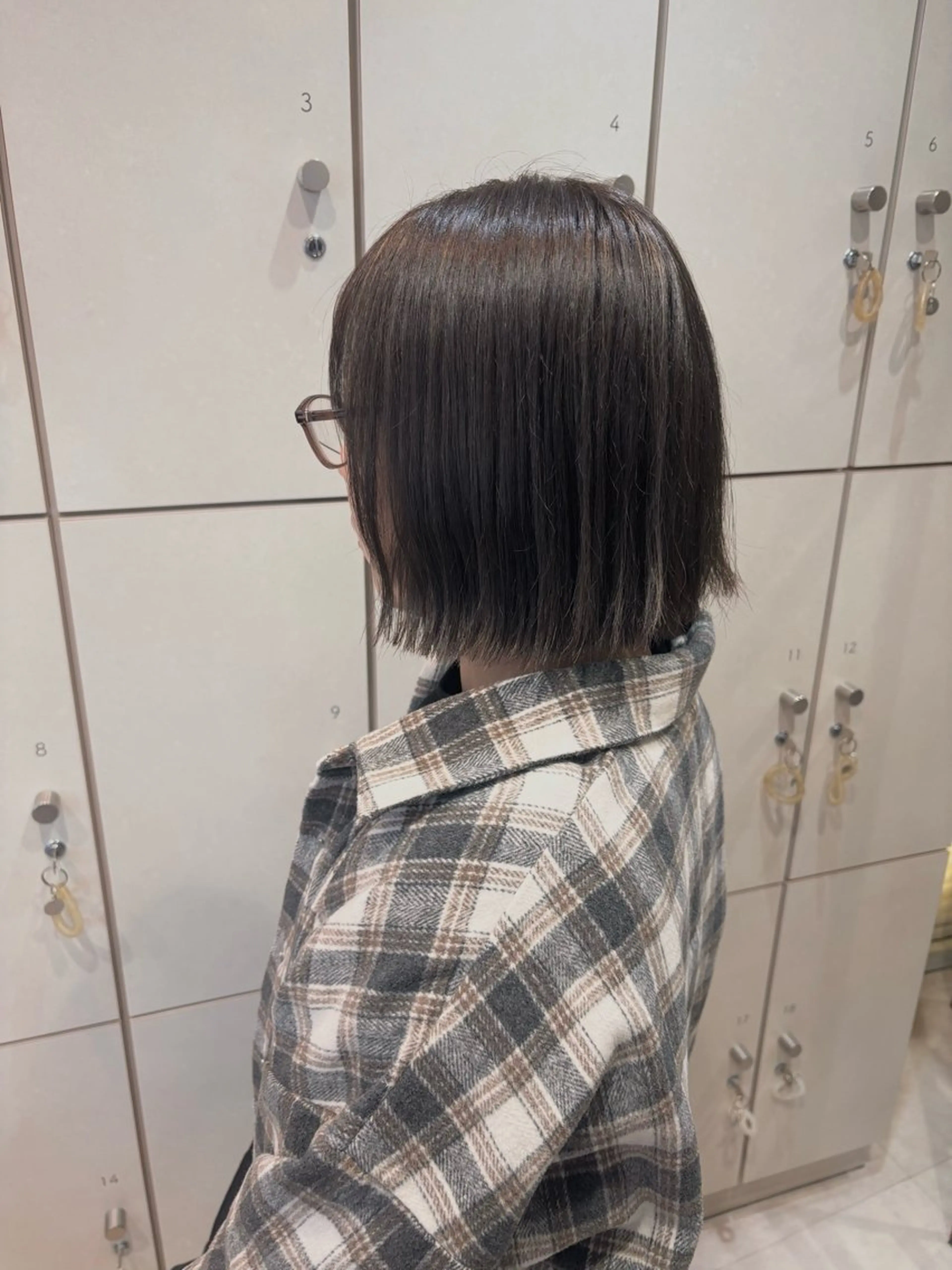 ショート カラー ベージュカラー ブリーチ ブラウンカラー グレージュ ハイライトカラー ボブ/ショート/金田 夏葵のヘアスタイル