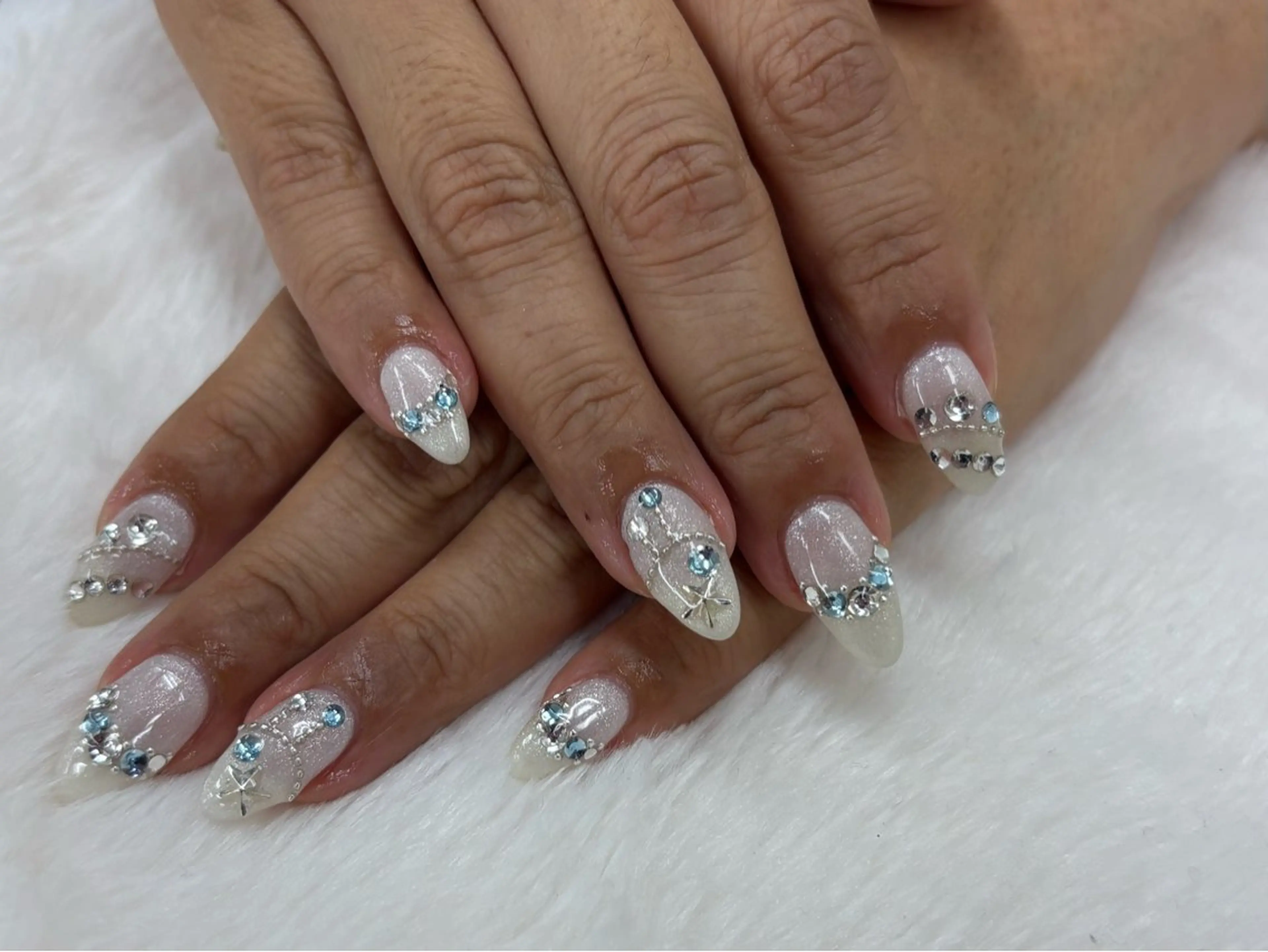 ネイル タマキ リノ　ビアンカ豊崎のネイルデザイン