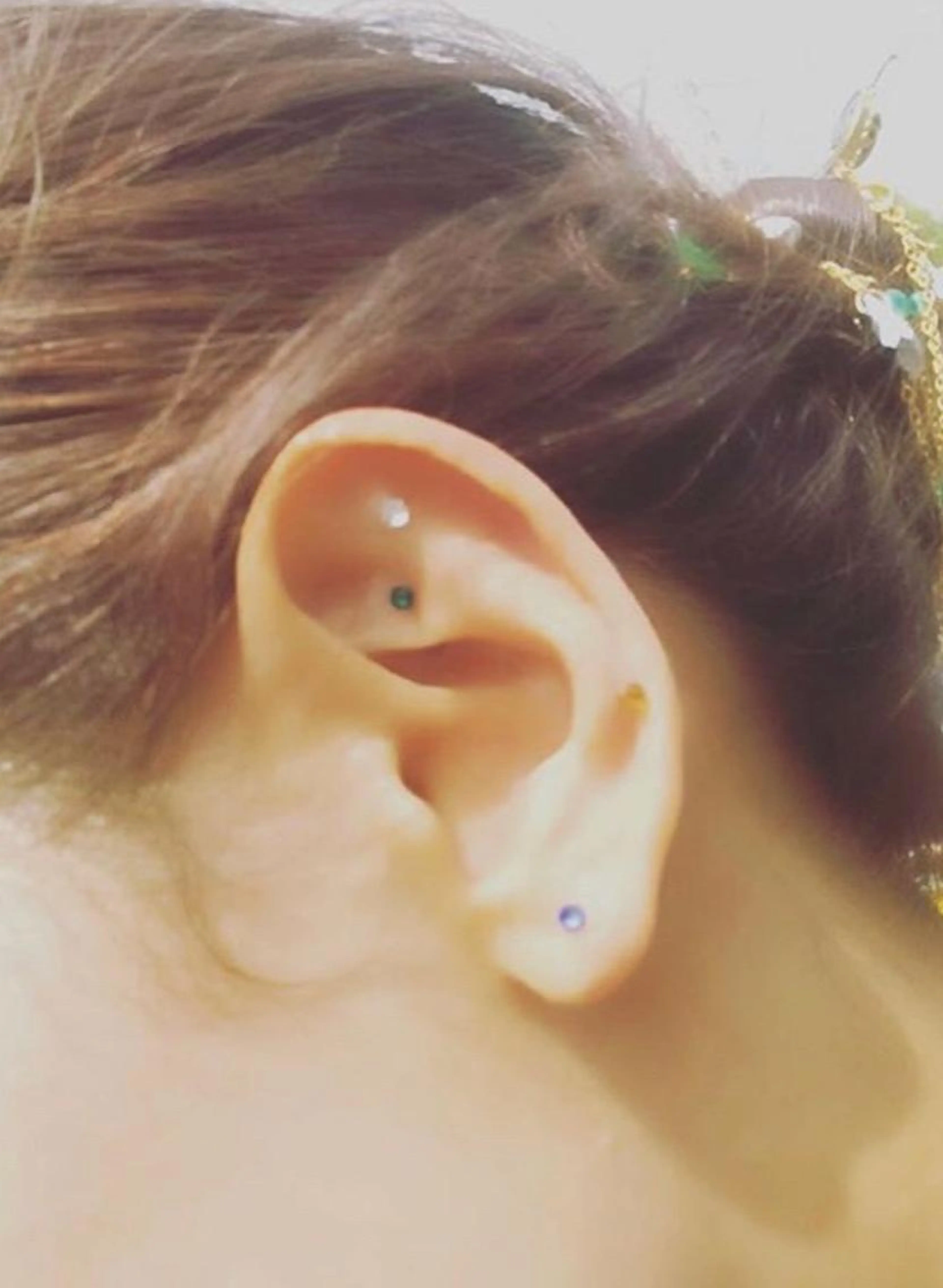 💎おしゃれにヘルスケア💎耳つぼジュエリー6粒の写真