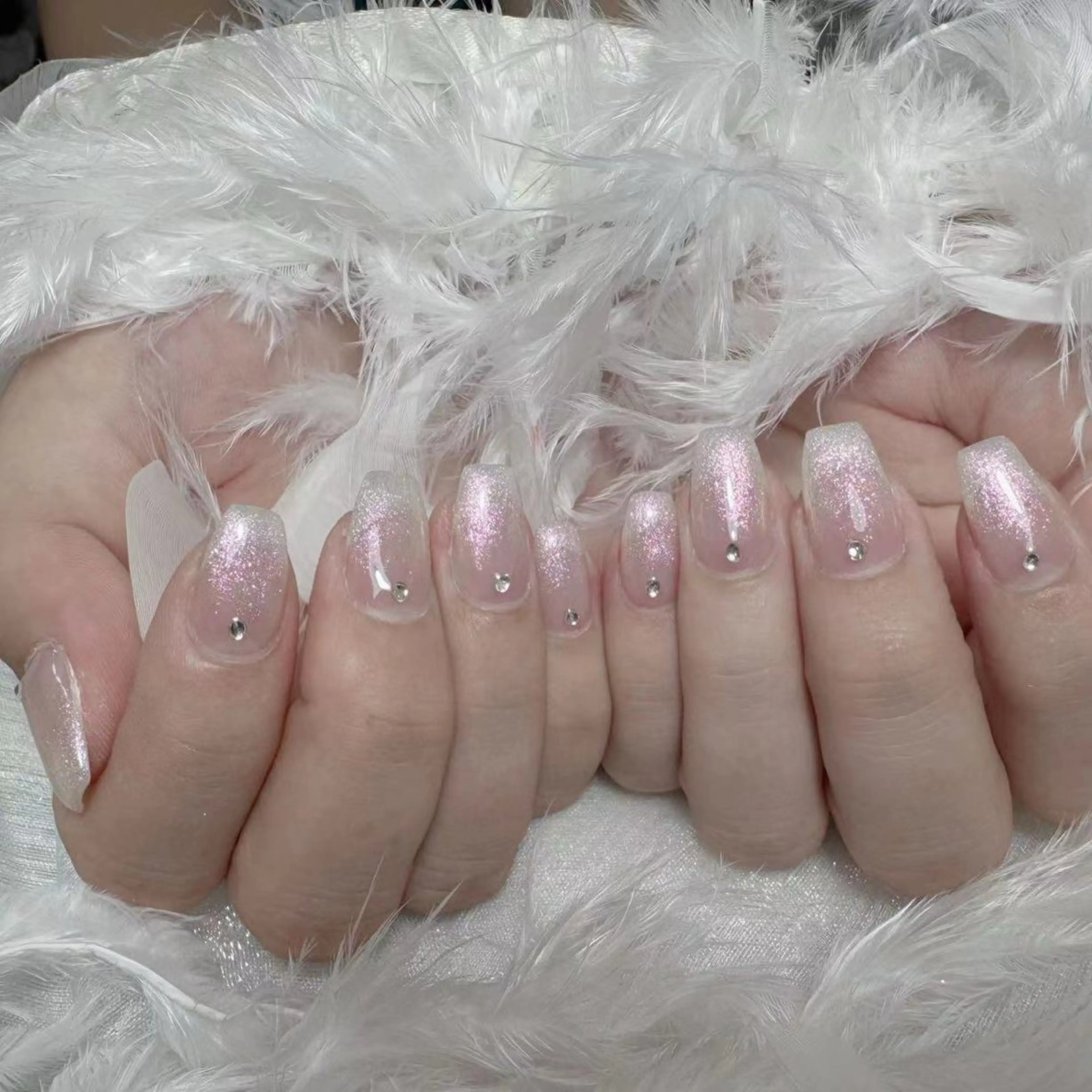 ネイル アートネイル オーロラネイル フラッシュネイル ガーリー キラキラネイル ハンドネイル Diamond NAIL✨のネイルデザイン