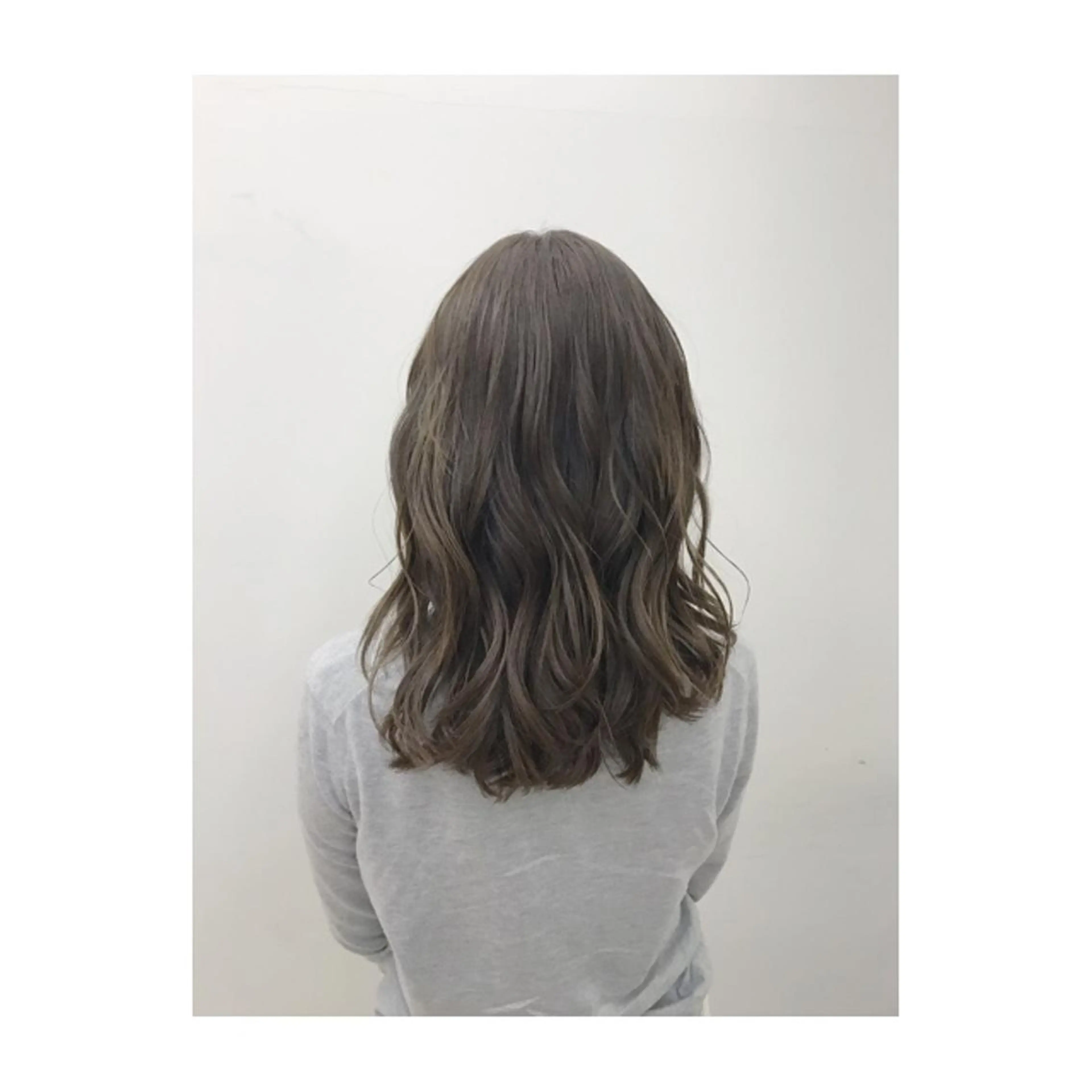 ミディアム カラー 永岡 鉄平のヘアスタイル