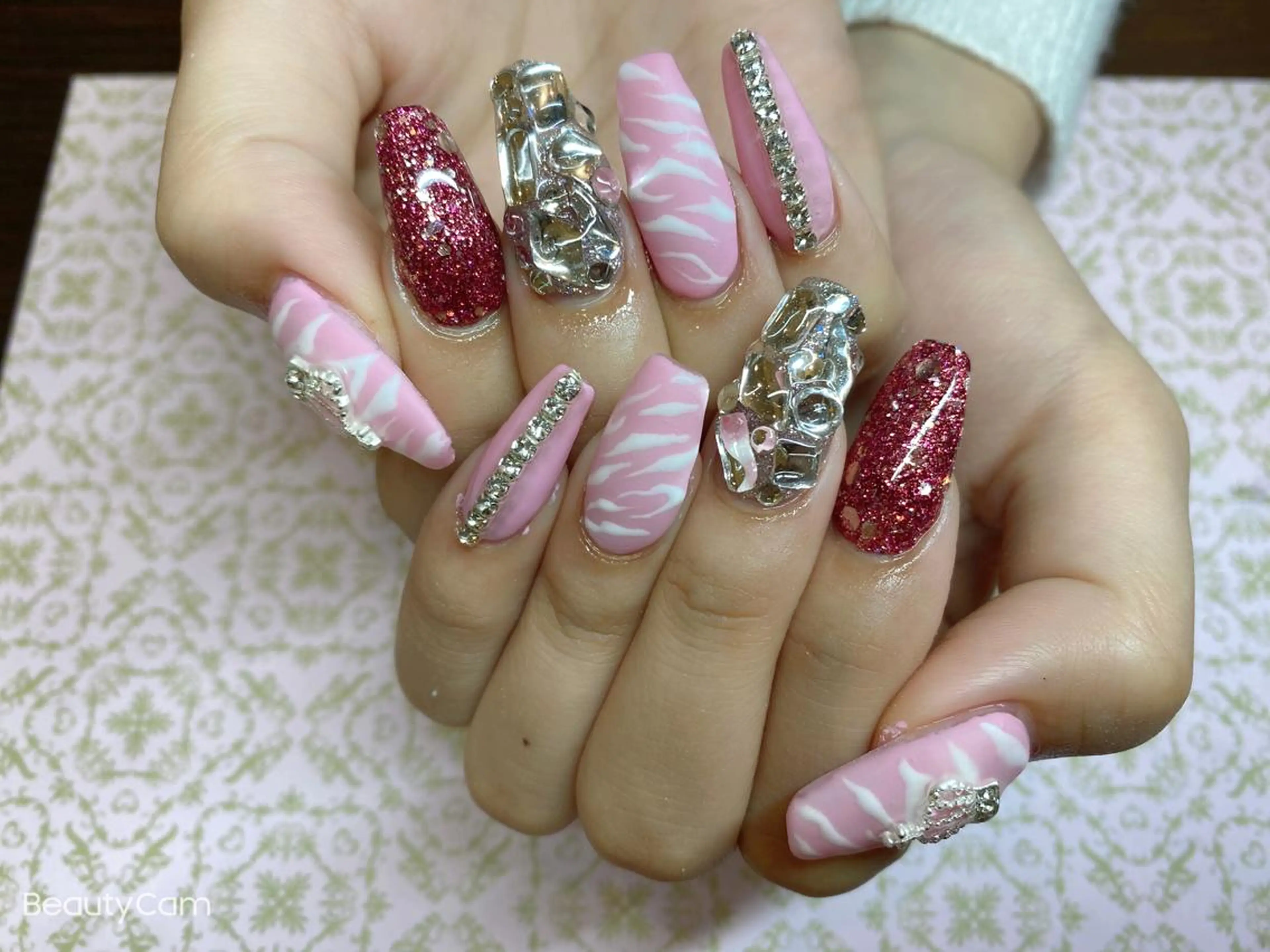 ネイル ハンドネイル Piacere所属・Piacere 絵美のネイルデザイン