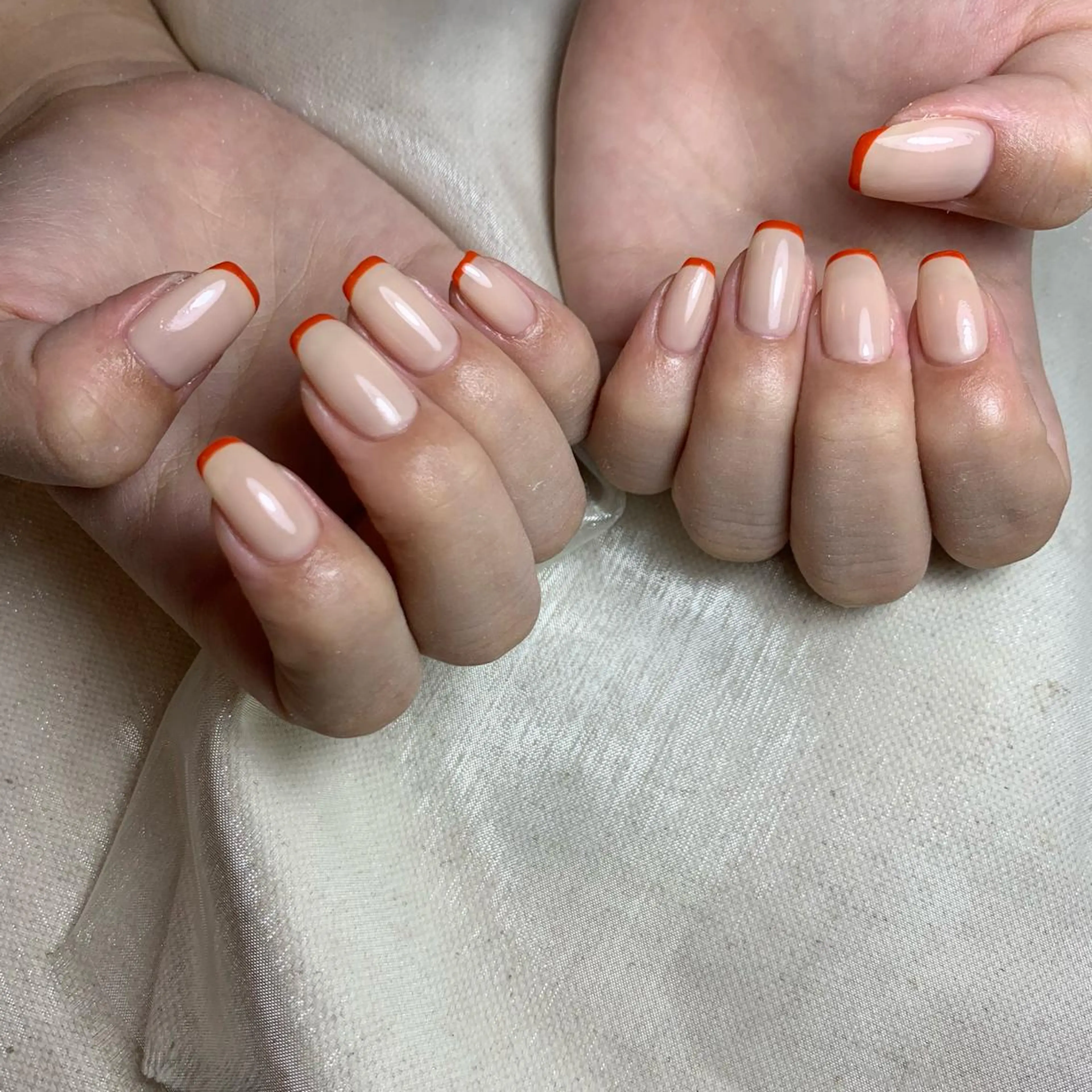 ネイル repos~ルポ~所属・里見 麗のネイルデザイン