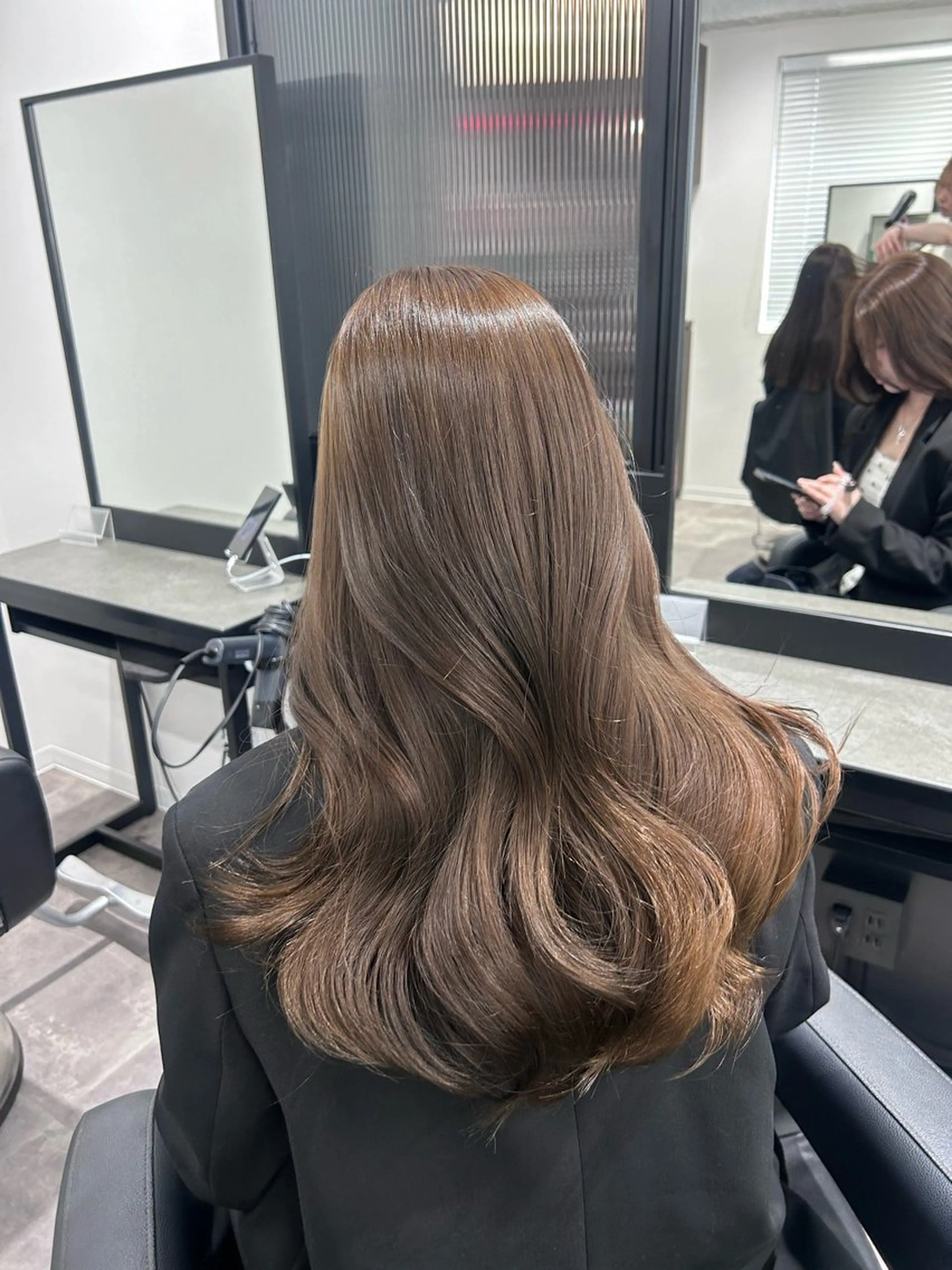 ロング カラー パーマ ヘアアレンジ メンズ キッズ ヘアカラー トリートメント ヘアセット ブリーチなしカラー/ ブラウン/レイヤーのヘアスタイル