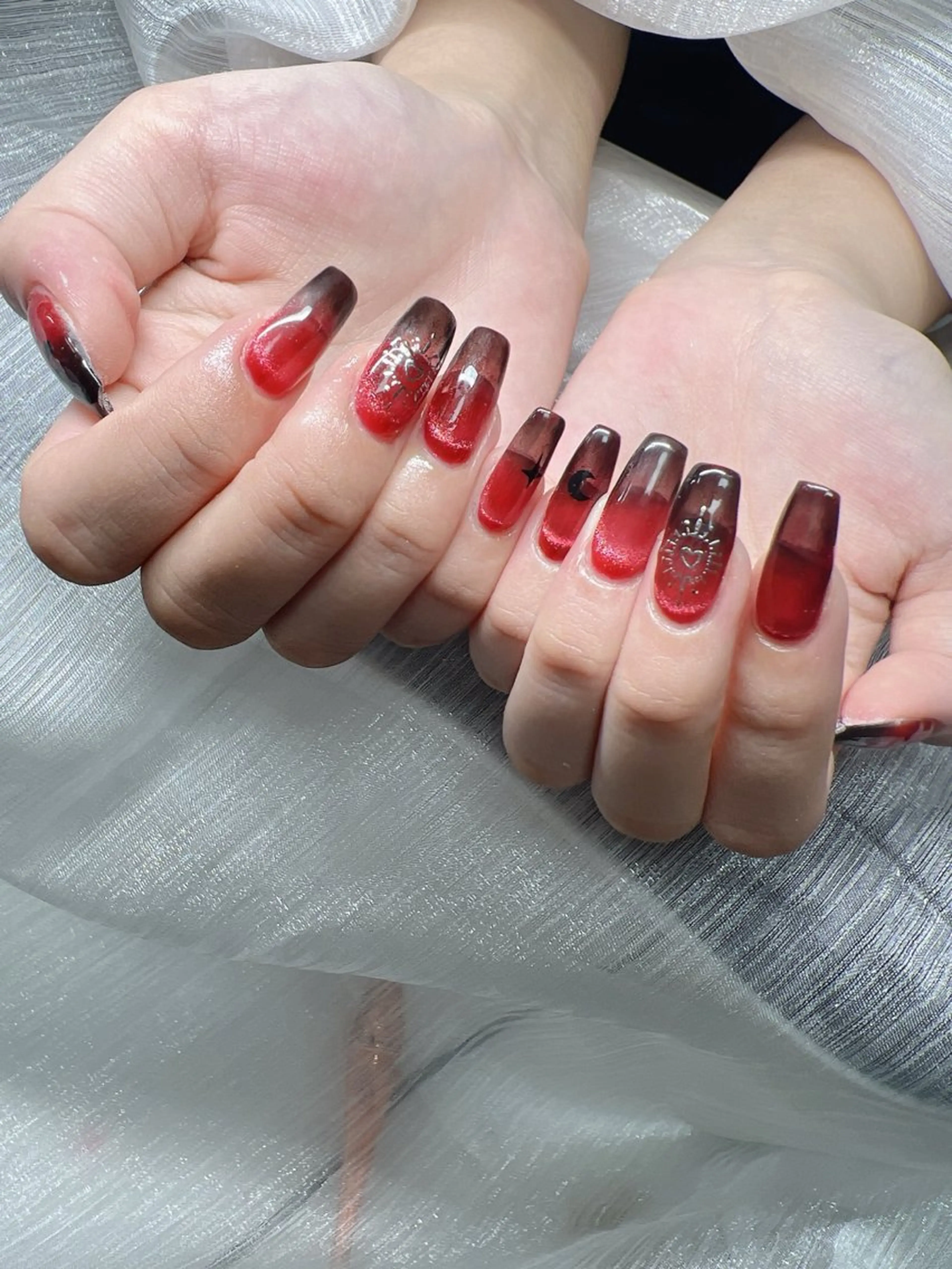 ネイル オーロラネイル チークネイル 長さ出し フットネイル フレンチネイル ハンドネイル Lee Nailsのネイルデザイン