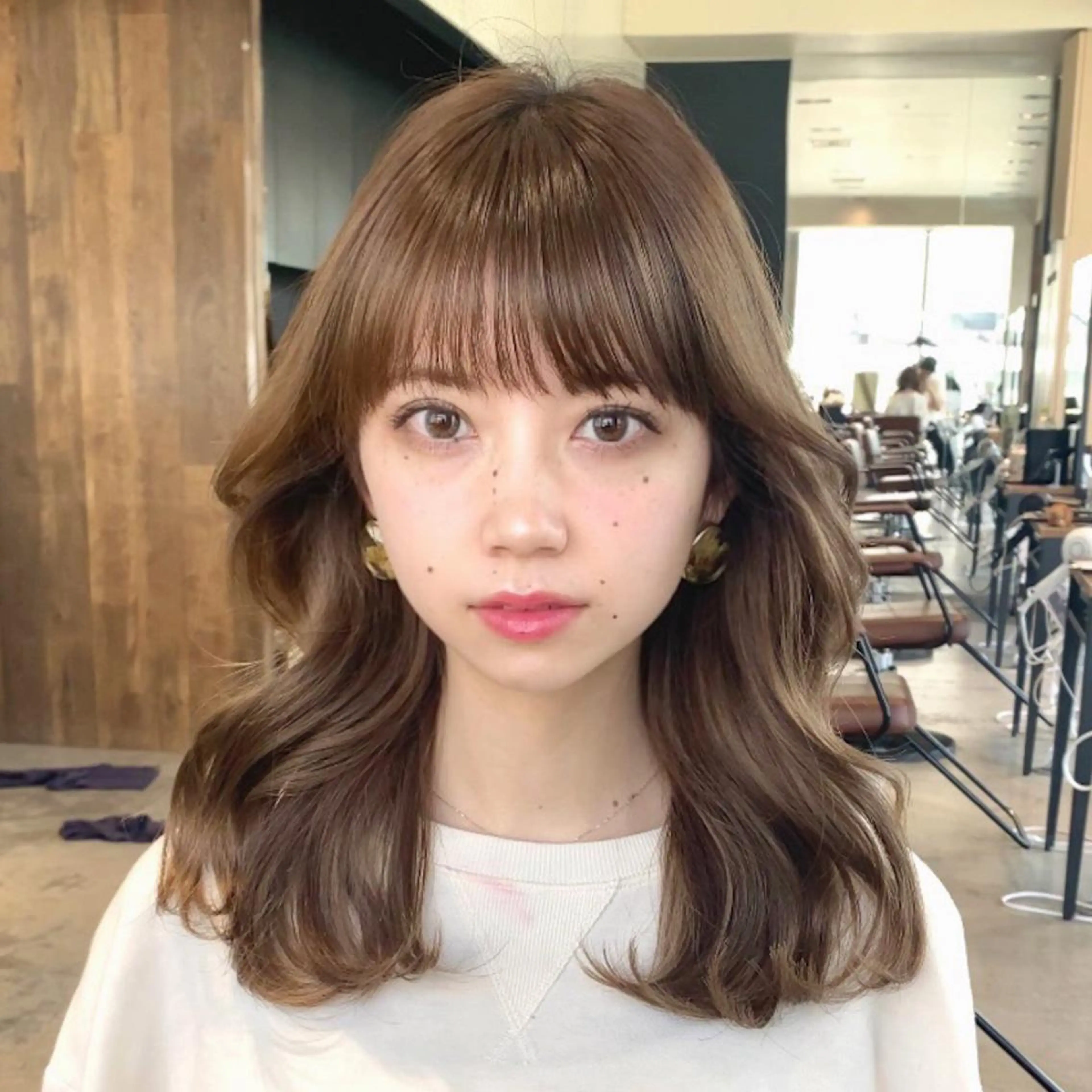 セミロング カラー くびれヘア レイヤー/顔周り /透明感🩶高橋大のヘアスタイル