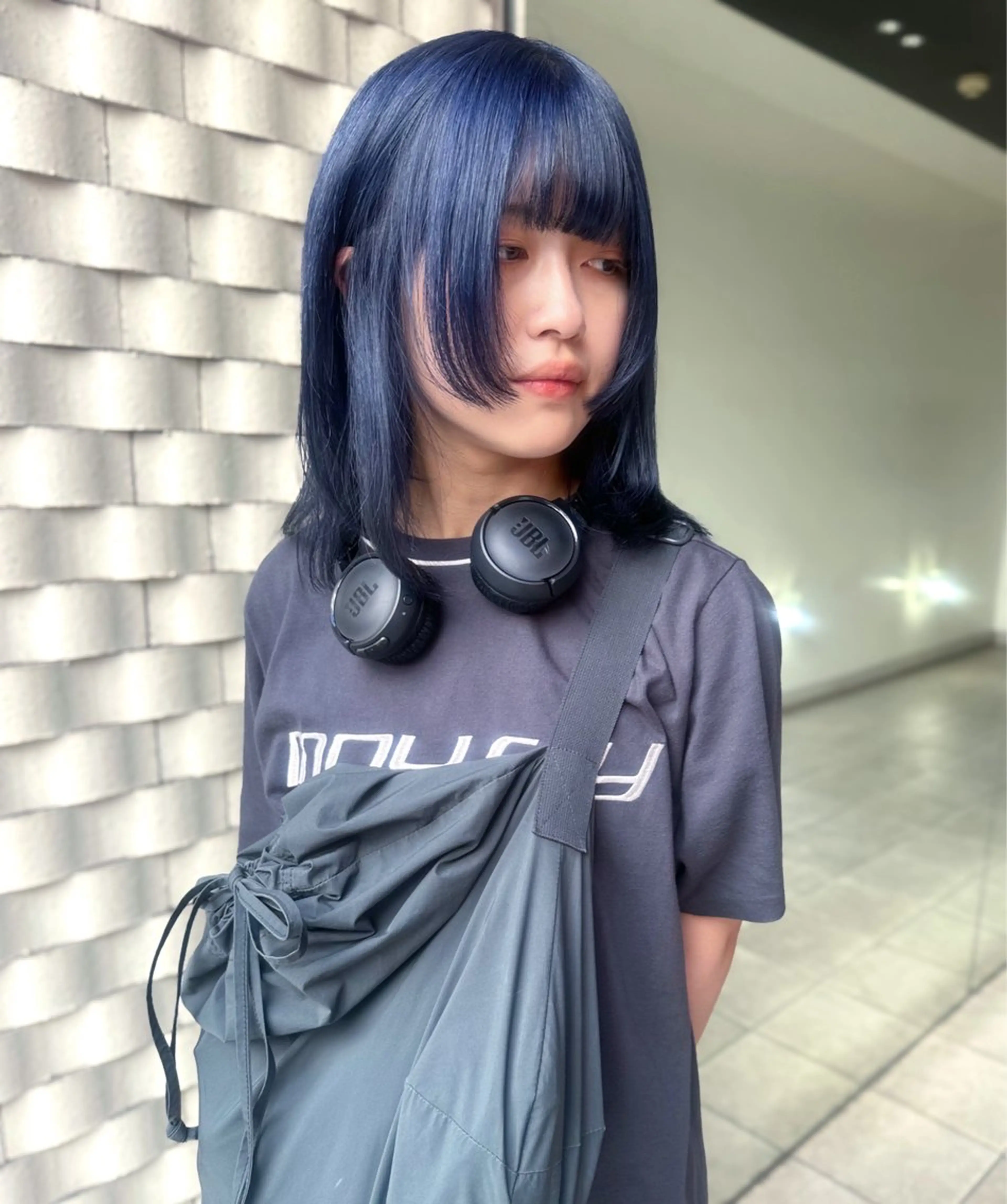 セミロング カラー salon village所属・ウルフカット🪽 レイヤー/髪質改善のヘアスタイル