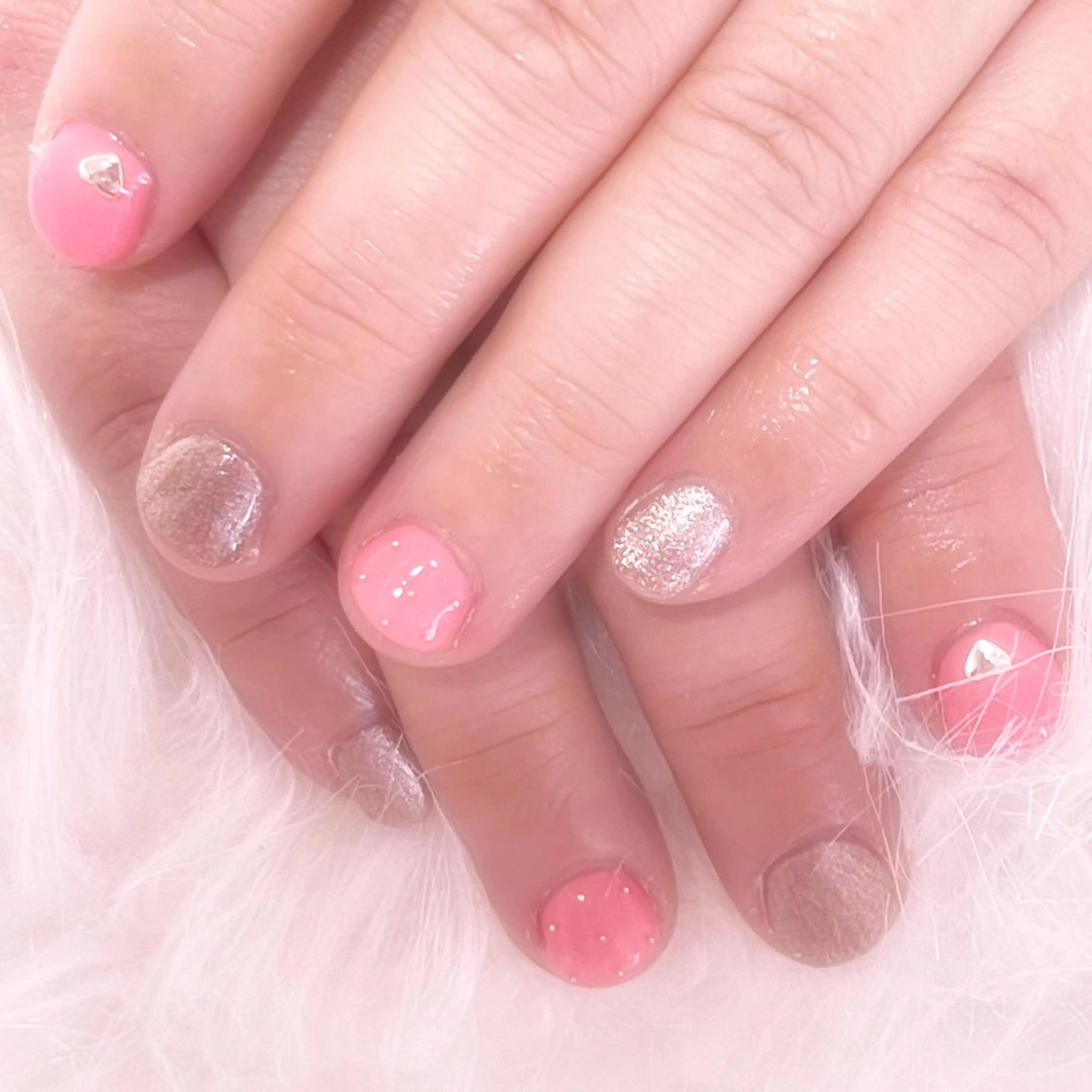 ネイル 長さ出し フットネイル ジェルネイル マグネットネイル ハンドネイル 梅島のネイル屋さん所属・梅島の ネイル屋さんのネイルデザイン