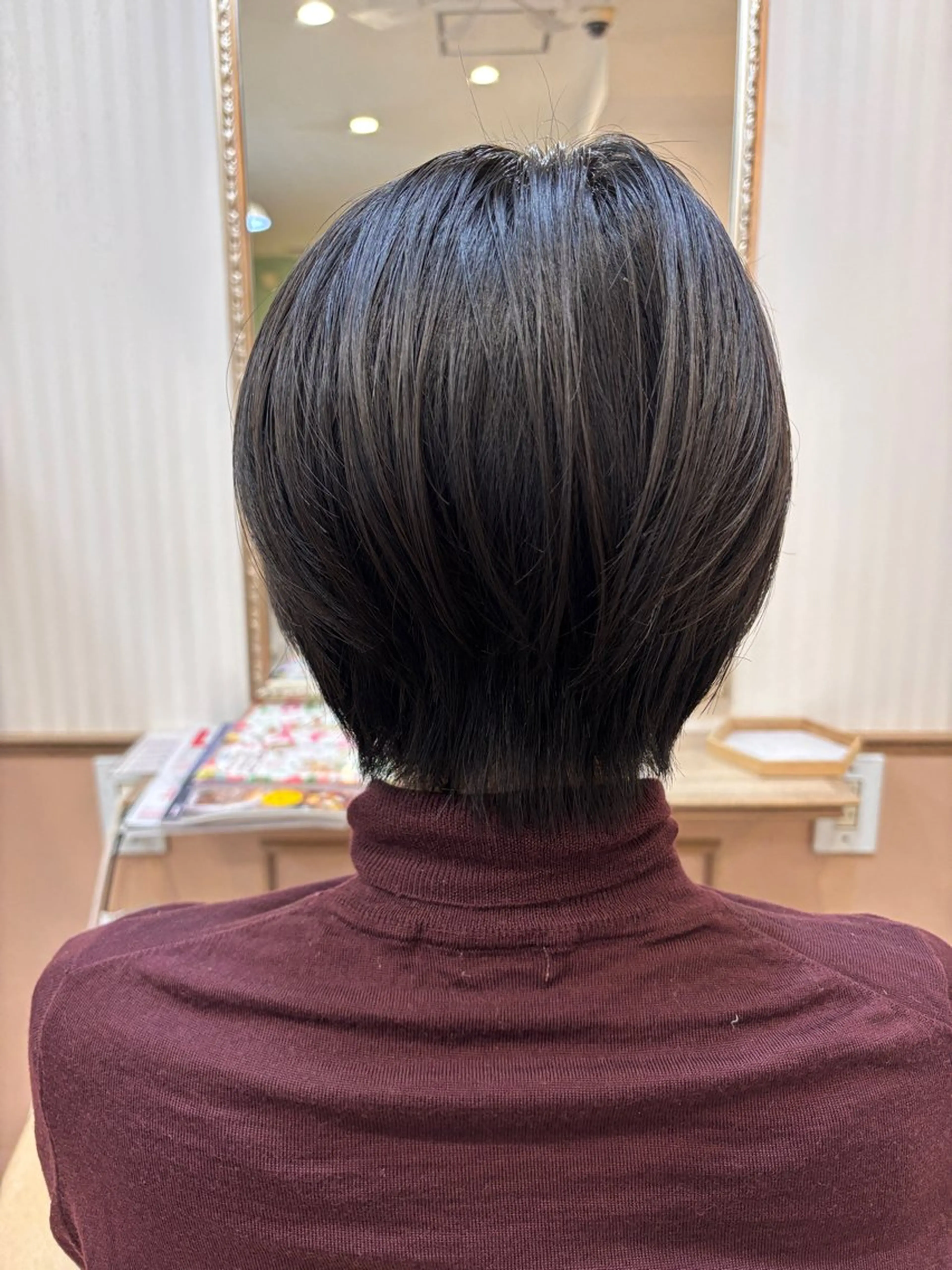 ショート シンセティックヘアデザイン所属・吉井 愛のヘアスタイル