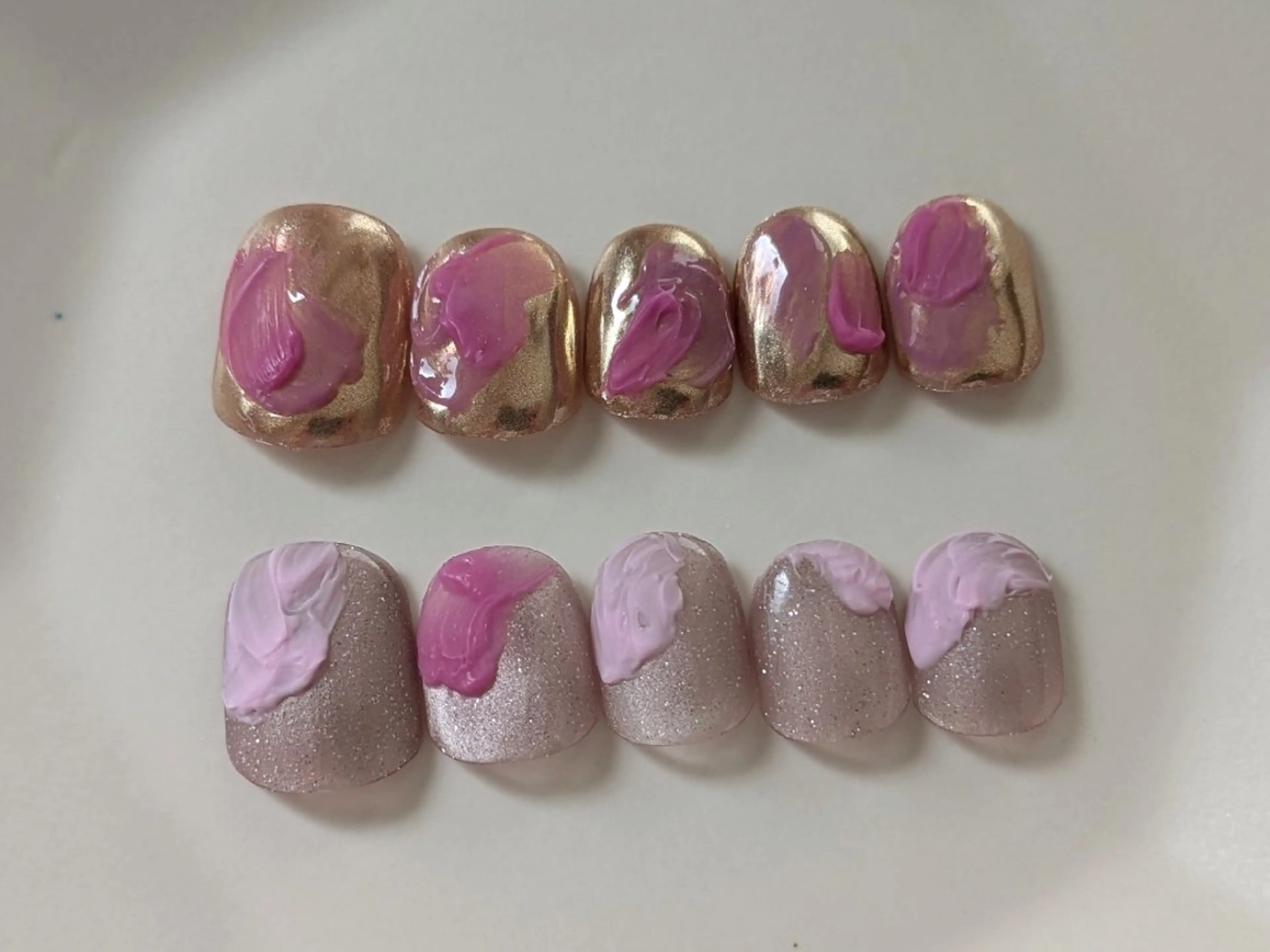 ネイル キラキラネイル ピンク nail school lavela tokyo所属・nail eriのネイルデザイン