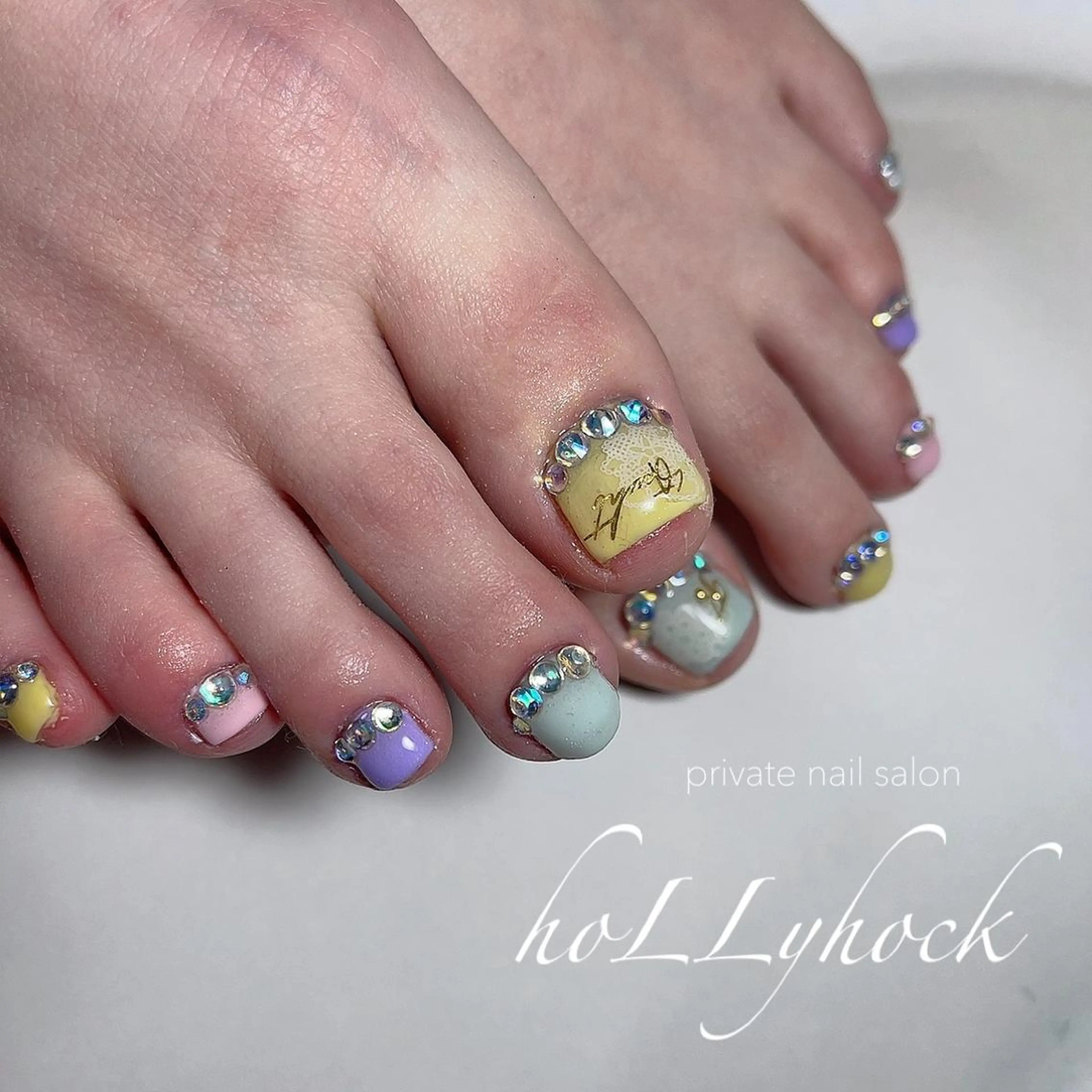 ネイル フットネイル パステルネイル 春ネイル フットネイル nail salon hoLLyhockのネイルデザイン