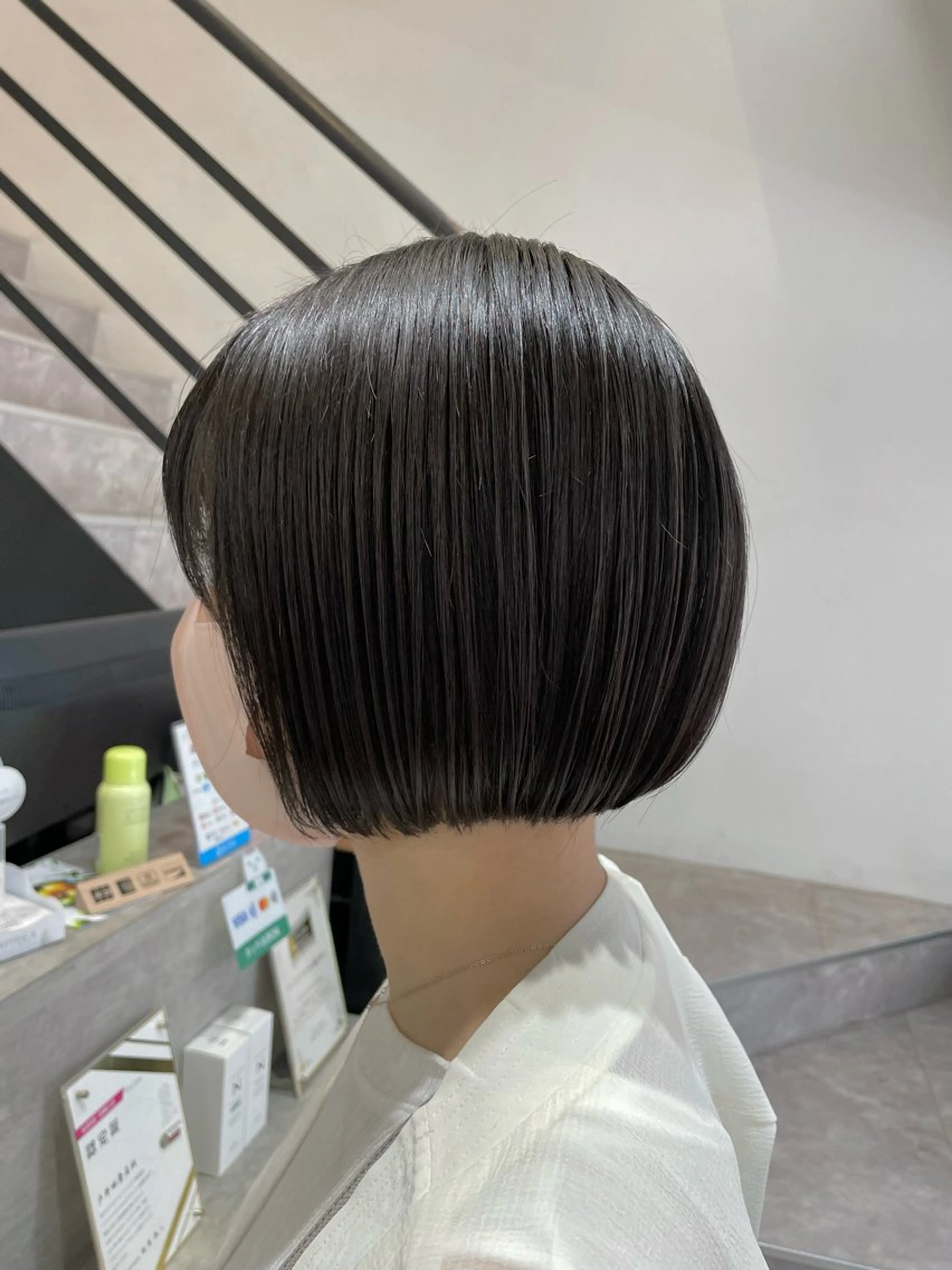 ショート 山本 佳奈のヘアスタイル
