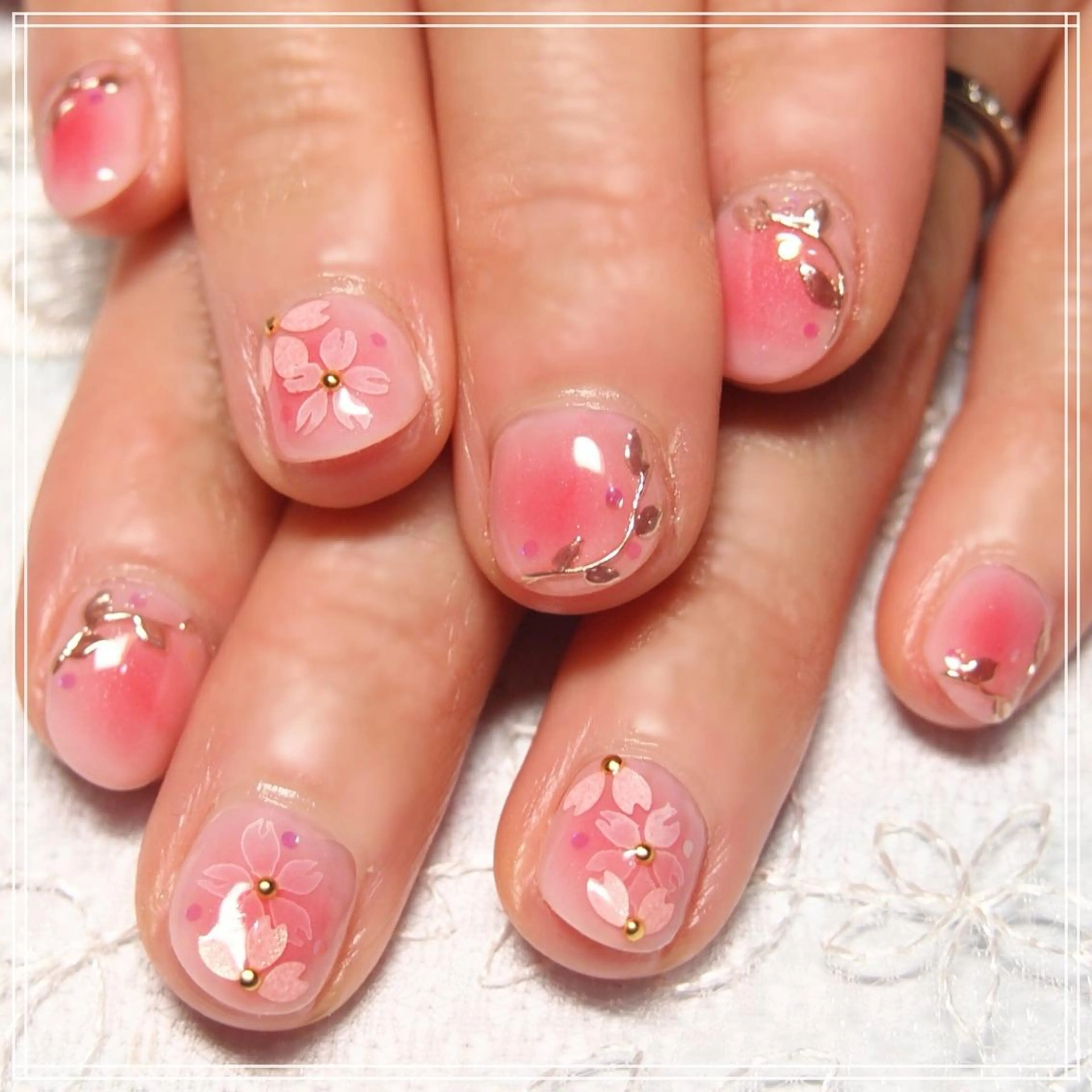 ネイル 山田 麻衣のネイルデザイン