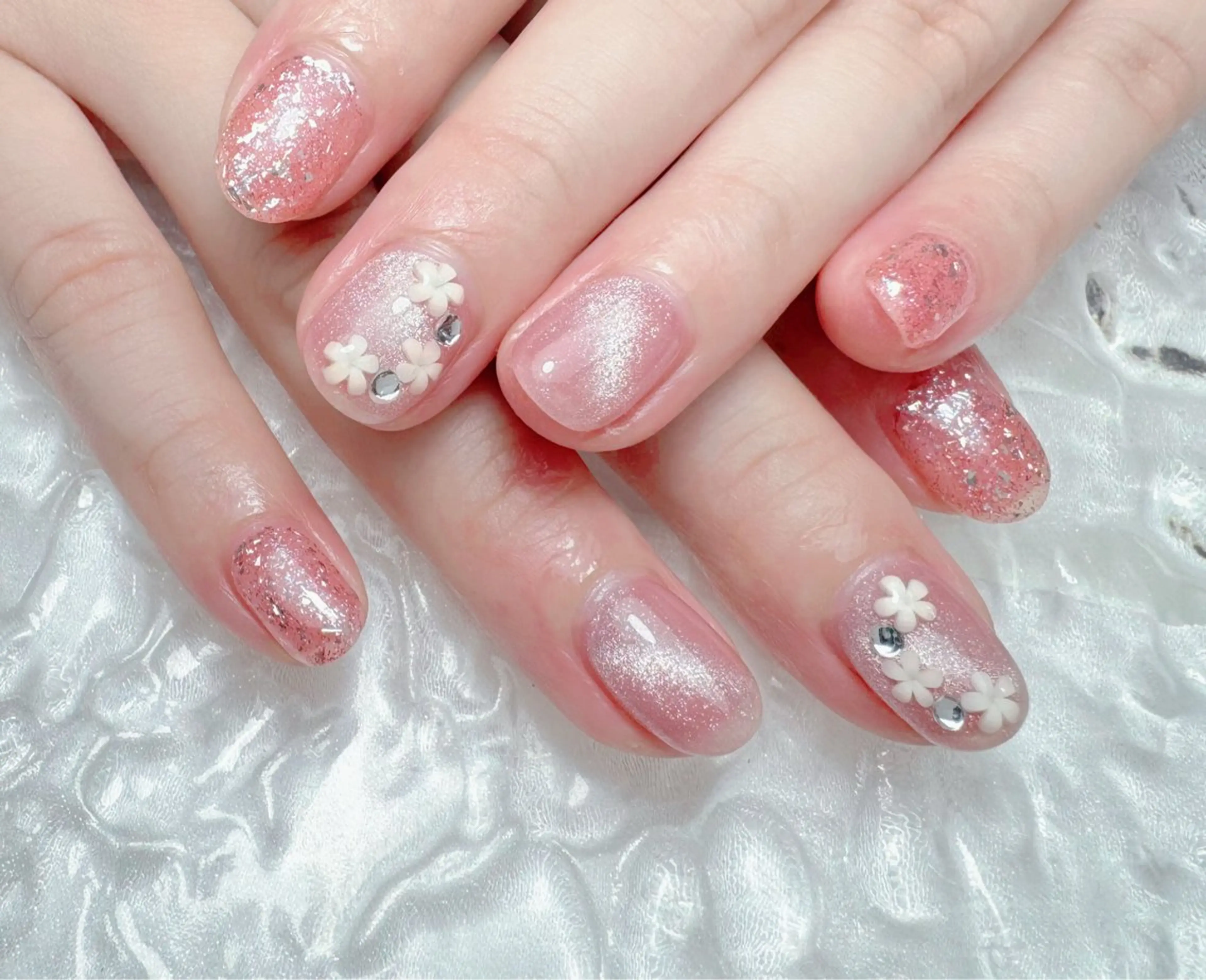 ネイル マジックミラー所属・マジック ミラーのネイルデザイン