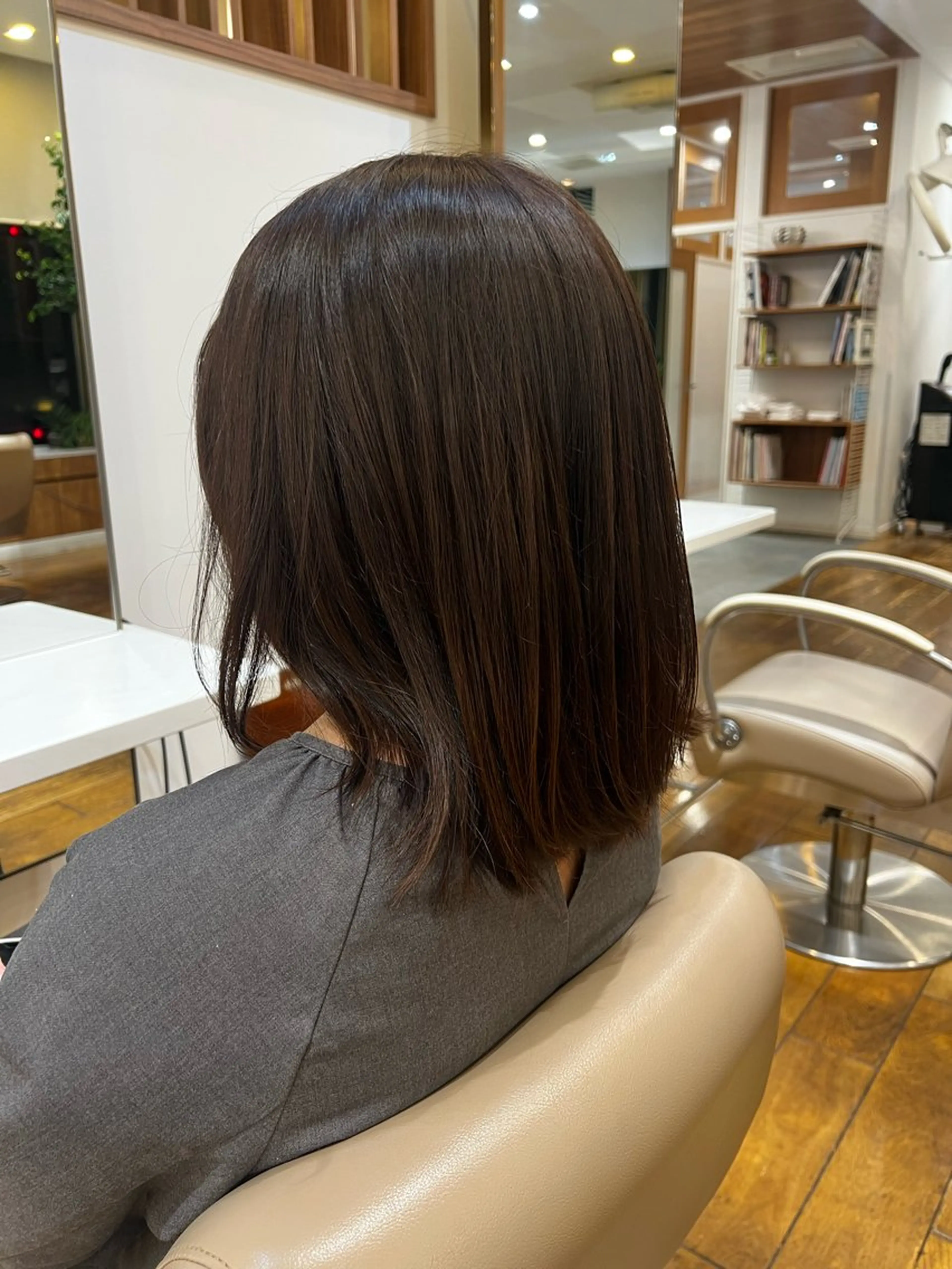 セミロング カラー ブラウンカラー ダークブラウン トーンアップ🦢 ユメのヘアスタイル