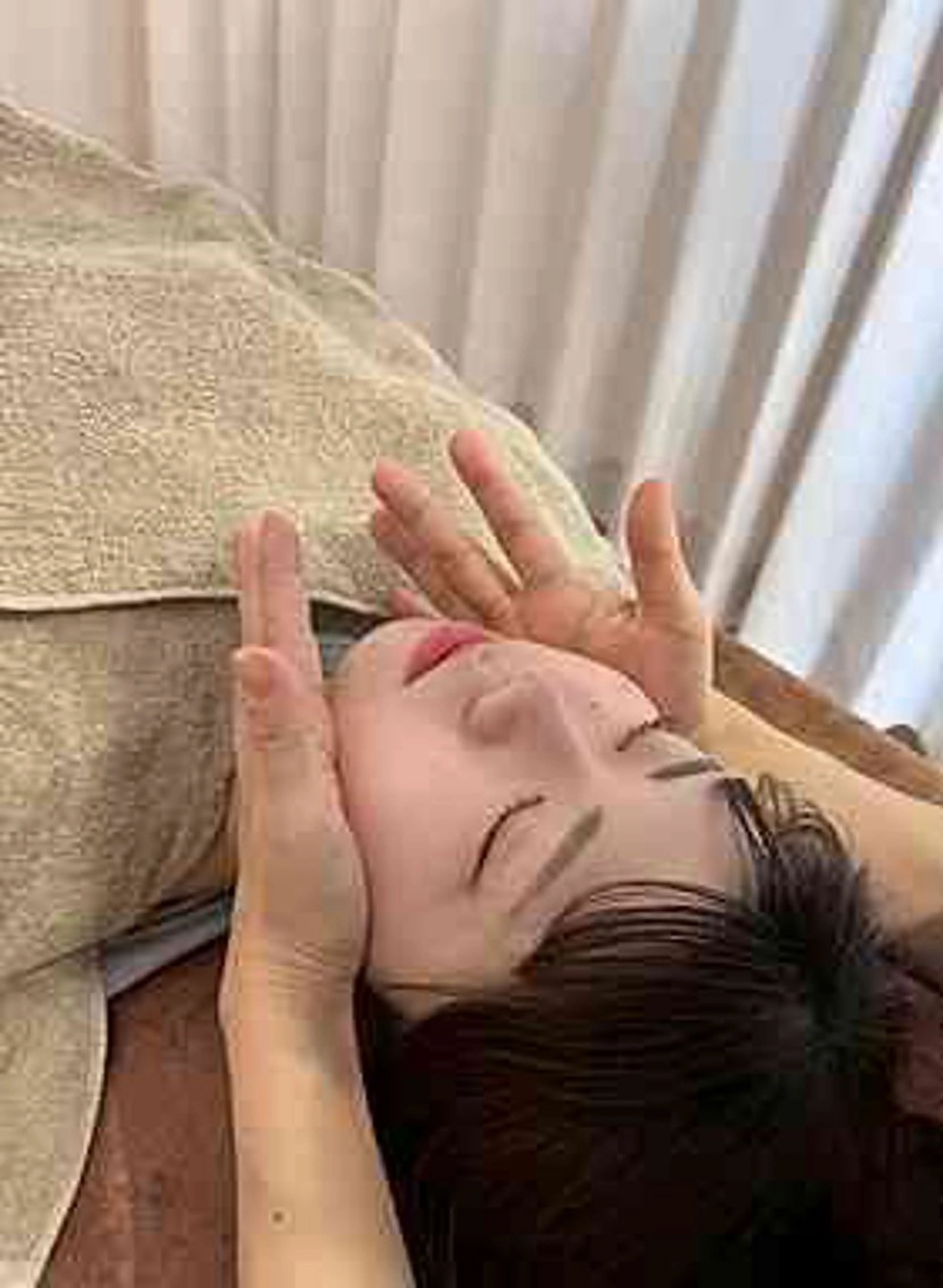 今だけ‼️オールハンドのオーダーメイド施術✨超絶小顔に👩🏼✨【小顔矯正＋ヘッドマッサージ】お顔のむくみ／お顔のたるみの写真