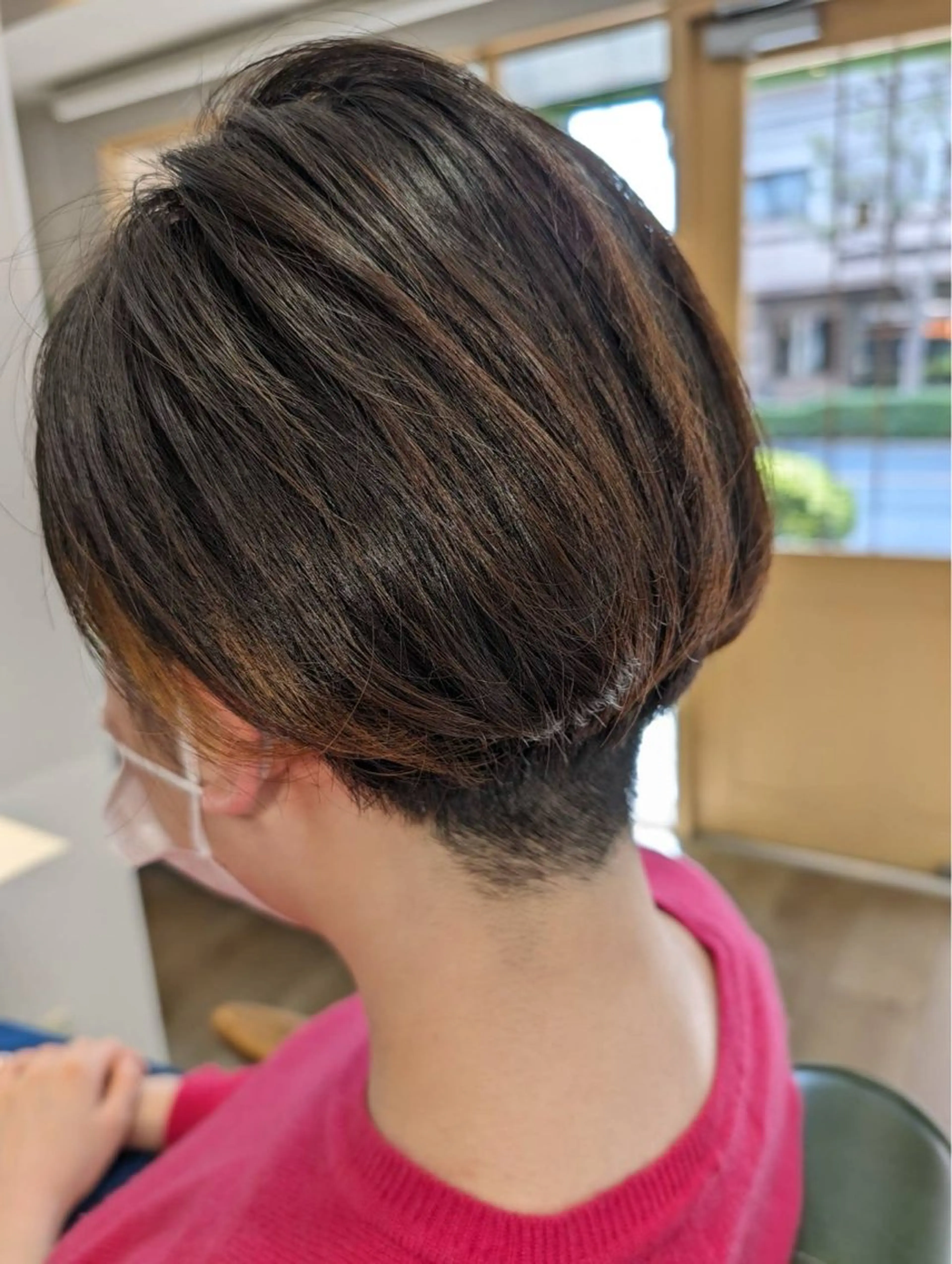 ショート カラー 小鴨 美佳のヘアスタイル