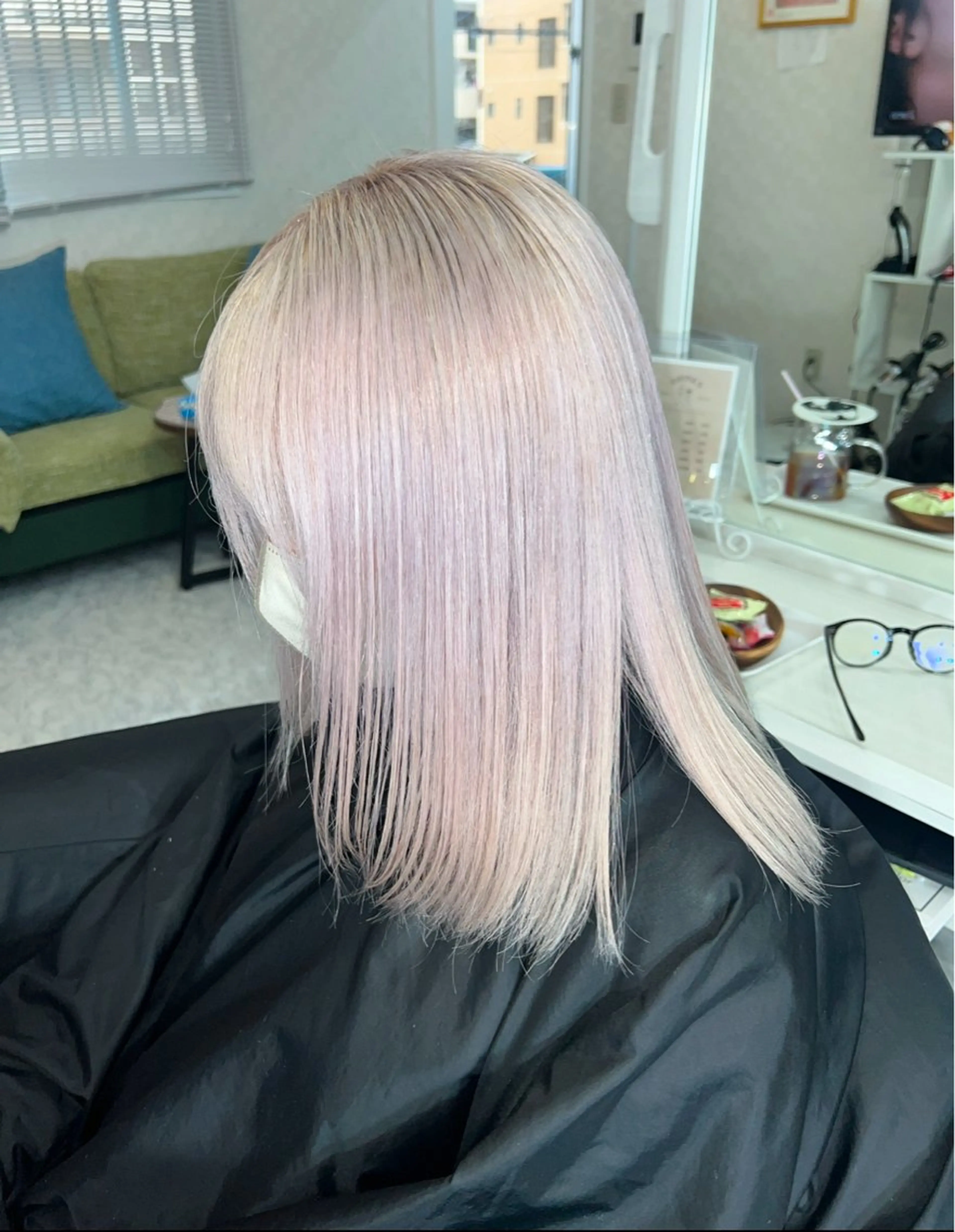 ⭐️YUKI指名期間限定キャンペーン⭐️全頭ケアブリーチ+カラー+補修トリートメント 13900円の写真