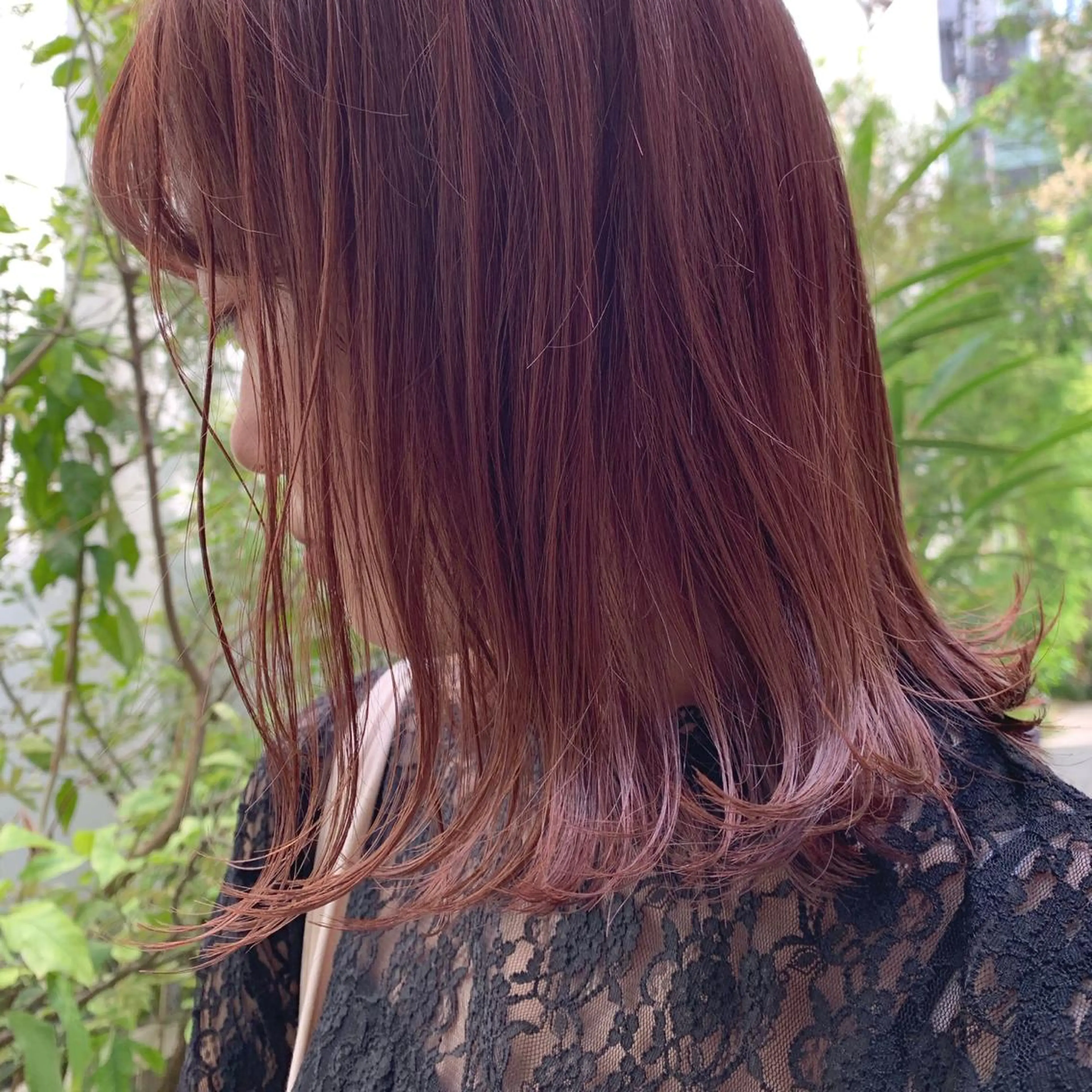 ショート カラー 透明感/オリーブ/ グレージュ/YUKAのヘアスタイル