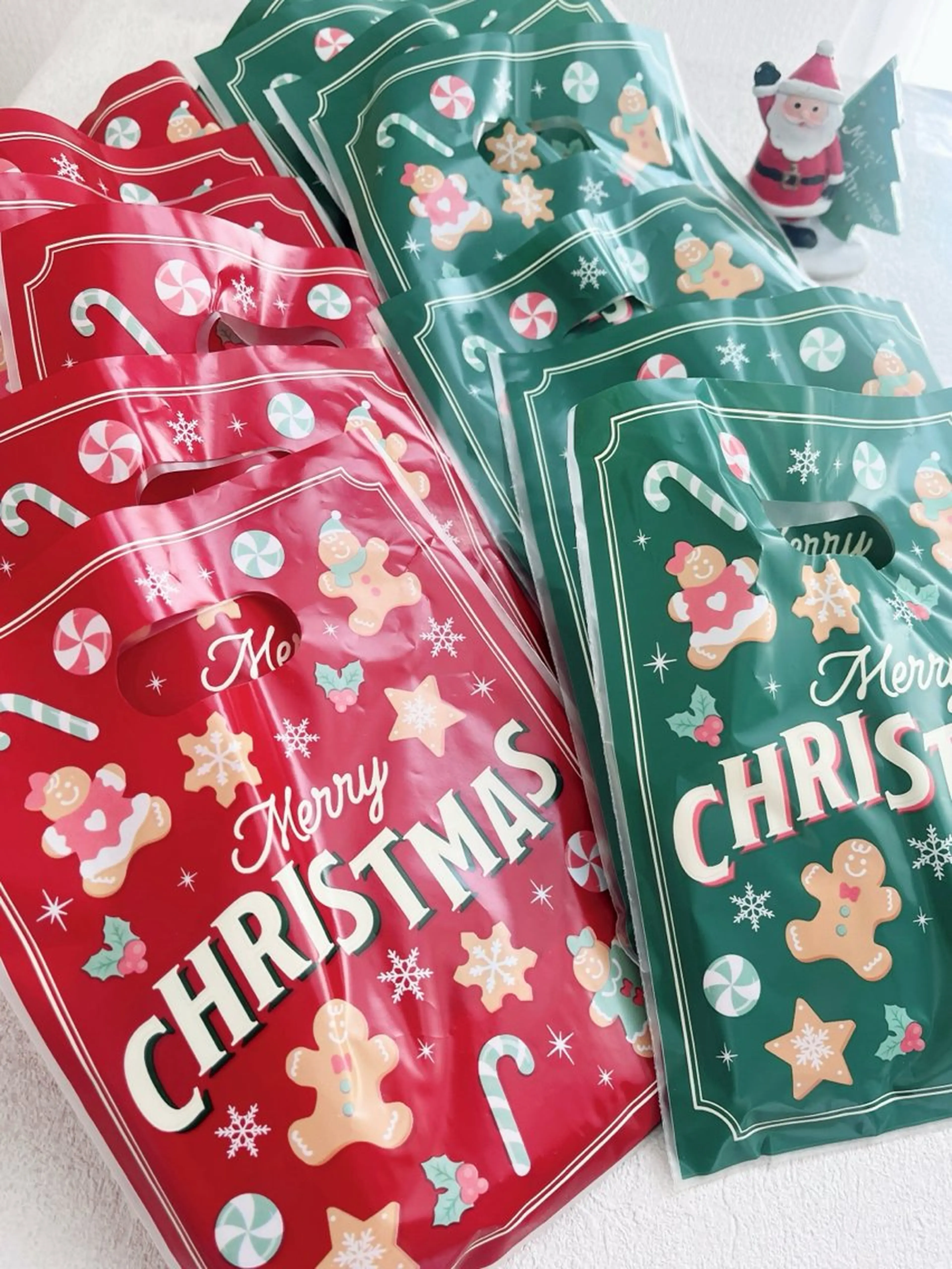 ネイル 冬ネイル クリスマス ハンドネイル nail salon anrire〜アンリール〜所属・nailsalon anrireのネイルデザイン