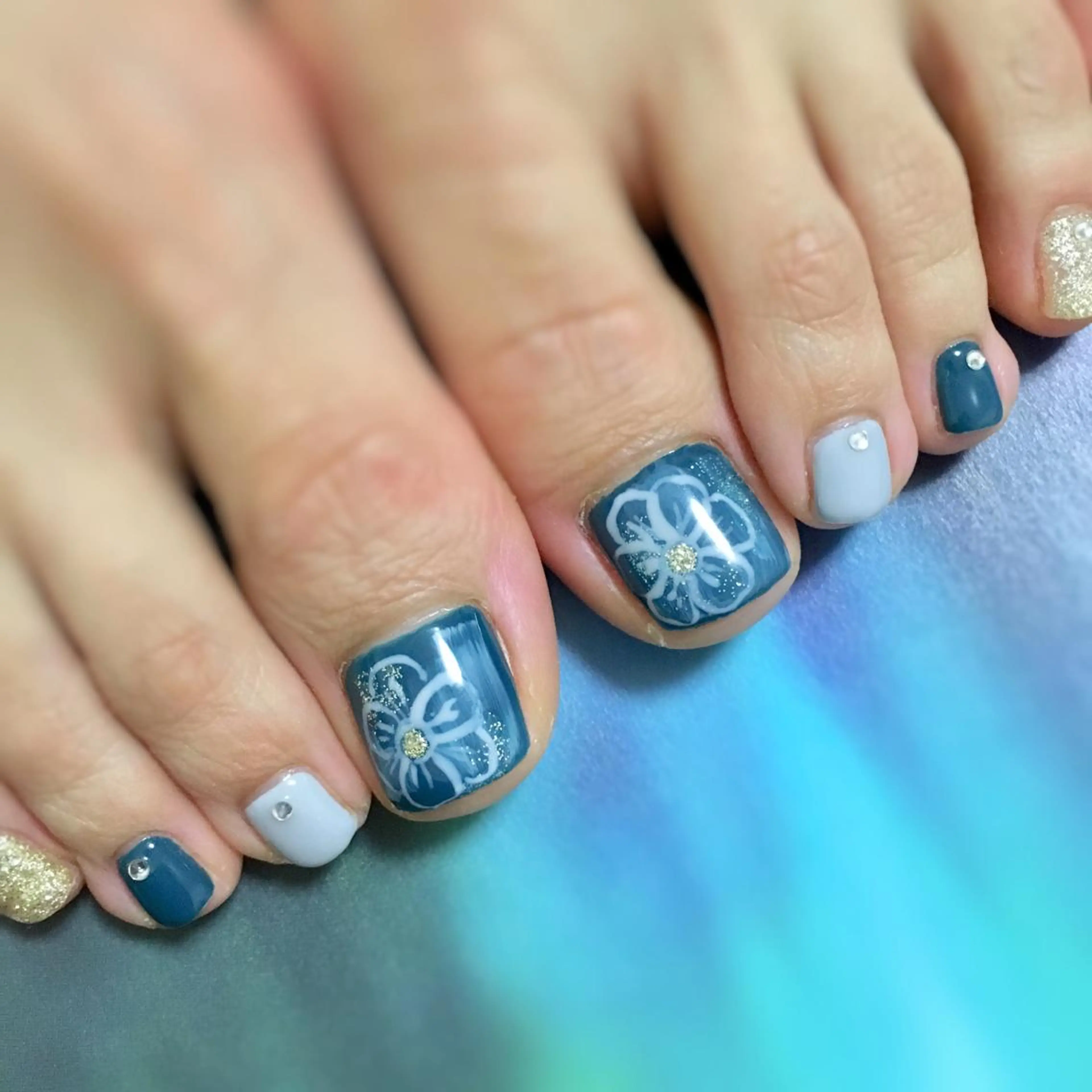 ネイル A-nail エーネイル所属・M. ERIのネイルデザイン