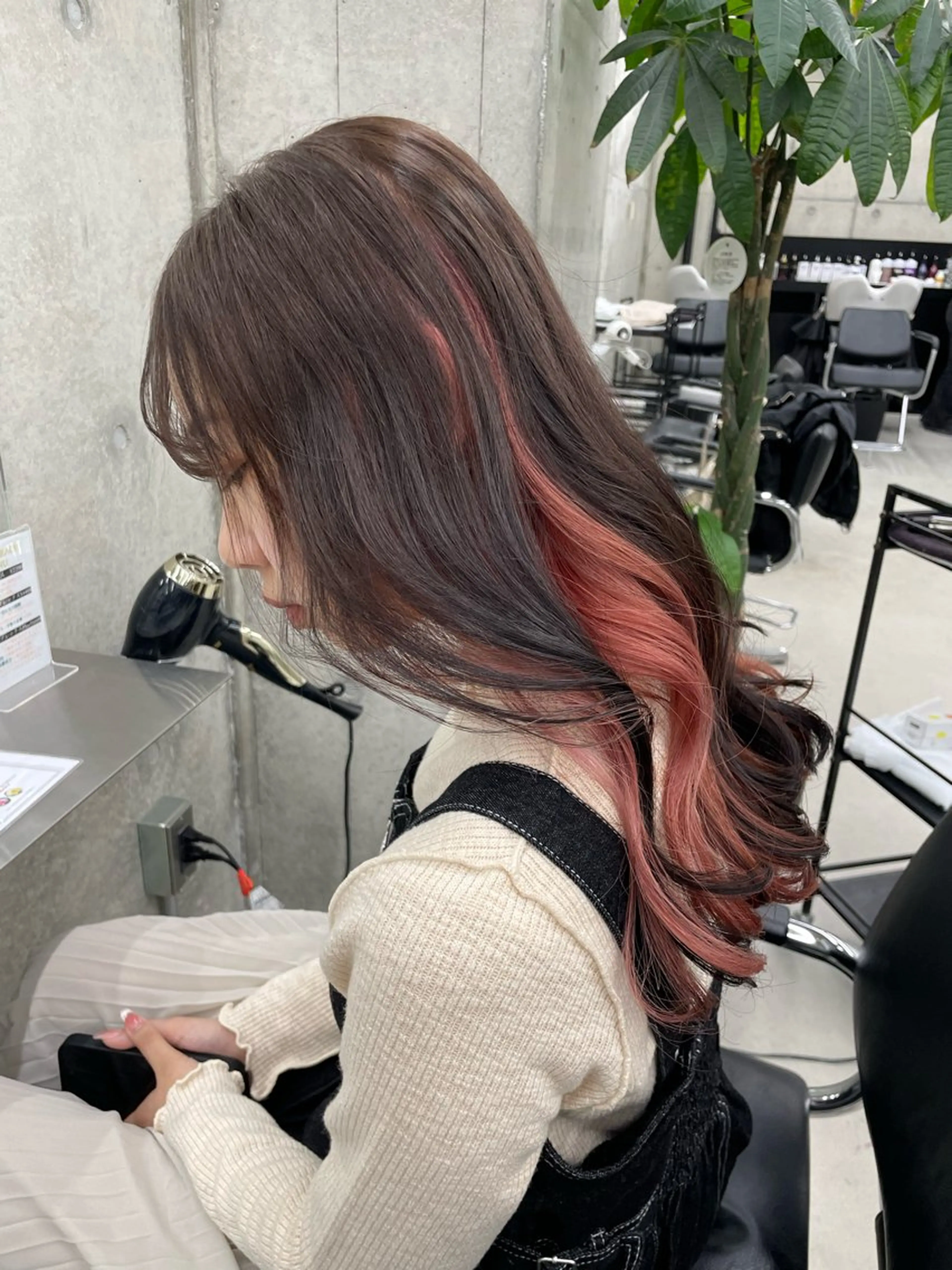 ロング LINOET名古屋所属・ダブルカラー🩶上村 純妃🩶名駅徒歩5分のヘアスタイル