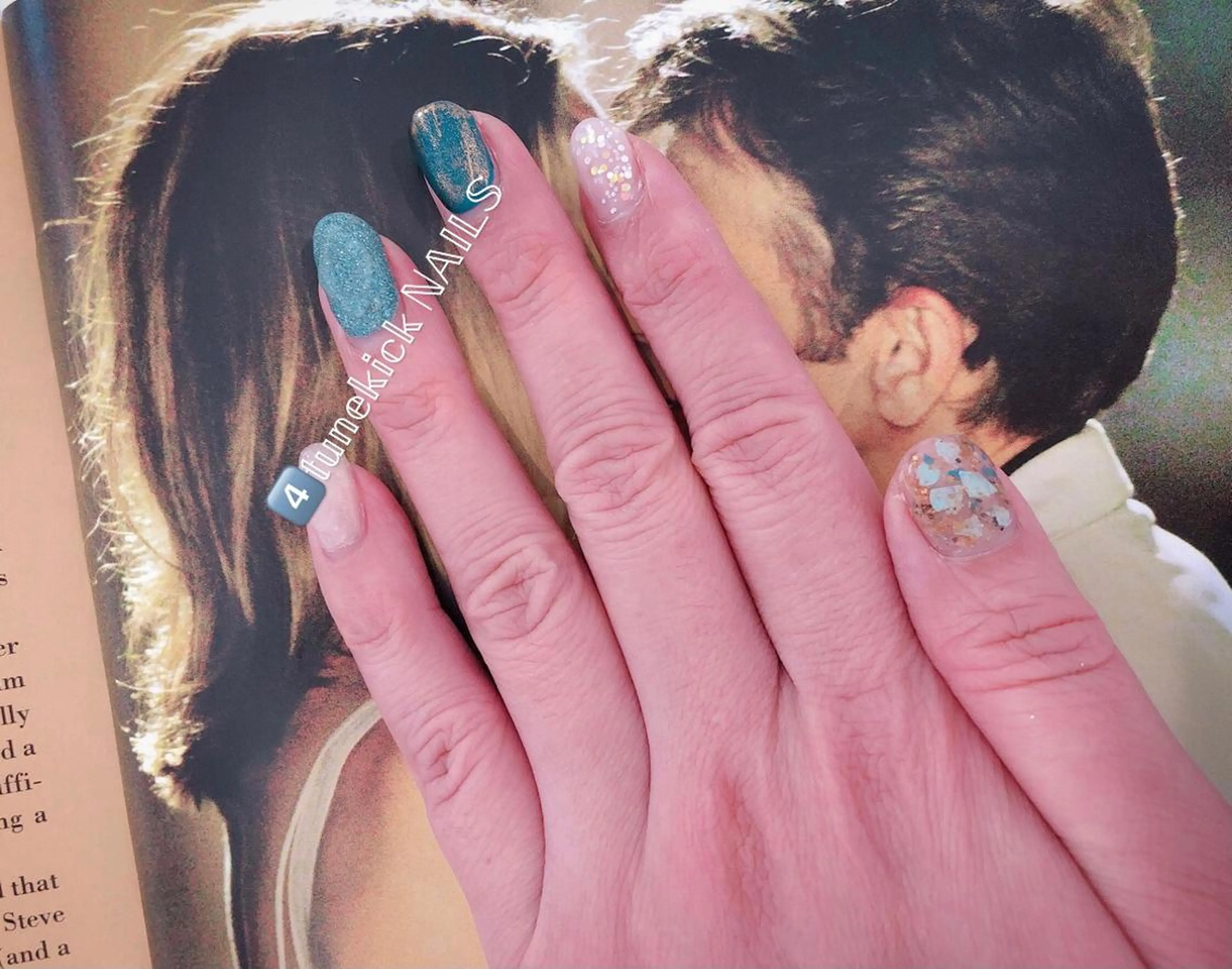 ネイル ブルー ストーンネイル 4tunekick NAILS(フォーチュンキックネイルズ)所属・光森 淳子のネイルデザイン