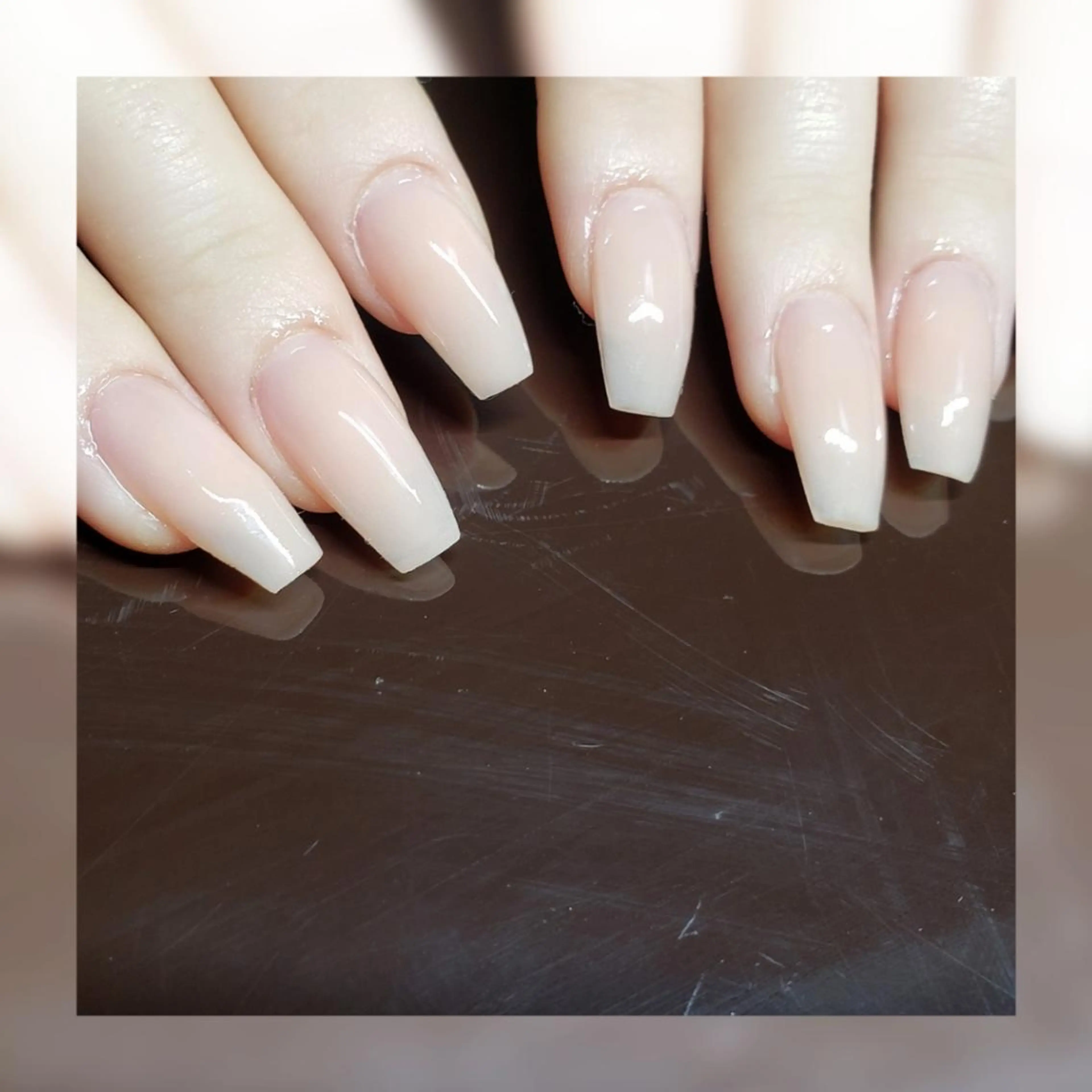 ネイル ミディアム ハンドネイル クロキ 。のネイルデザイン