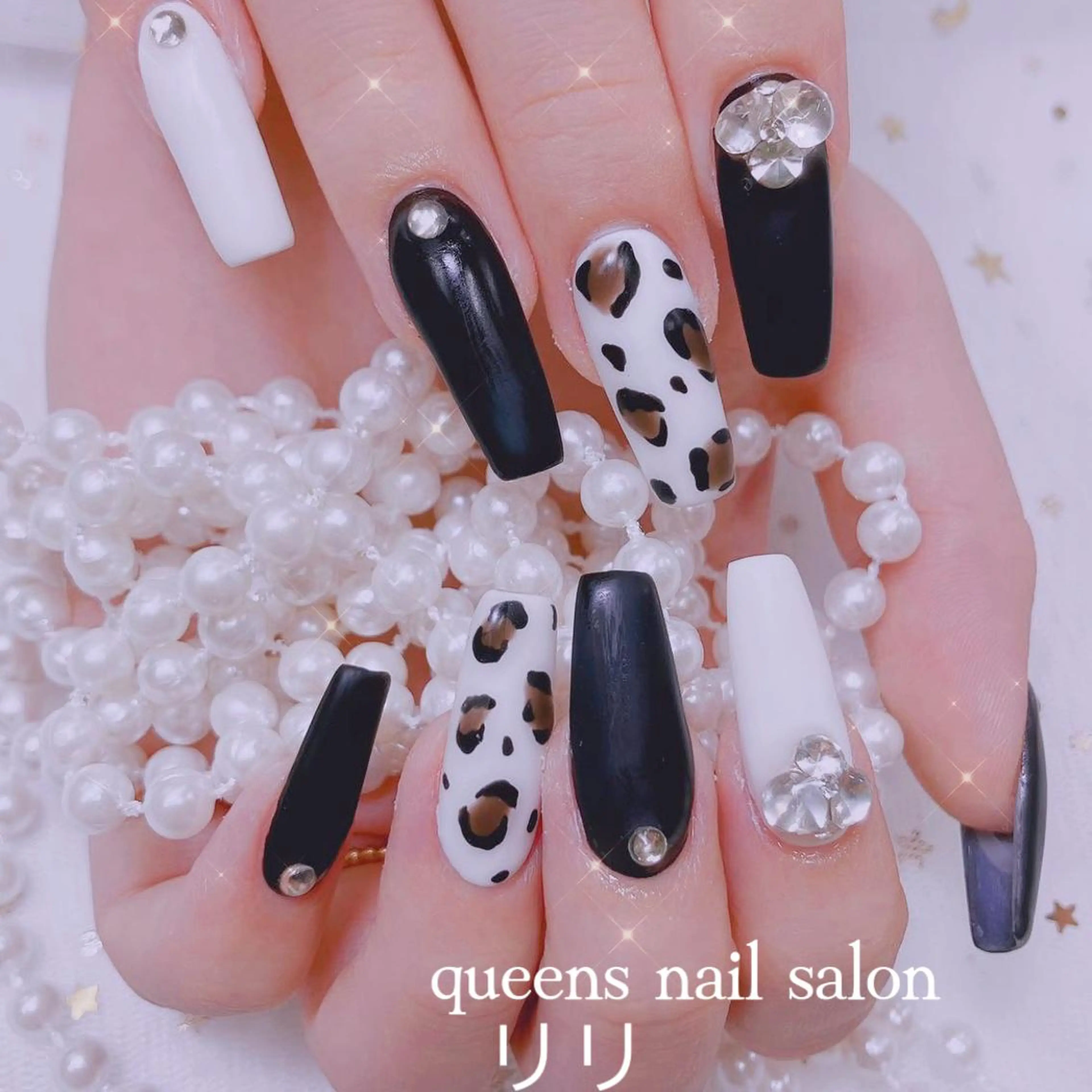 ネイル queensnail 🧸mikiのネイルデザイン