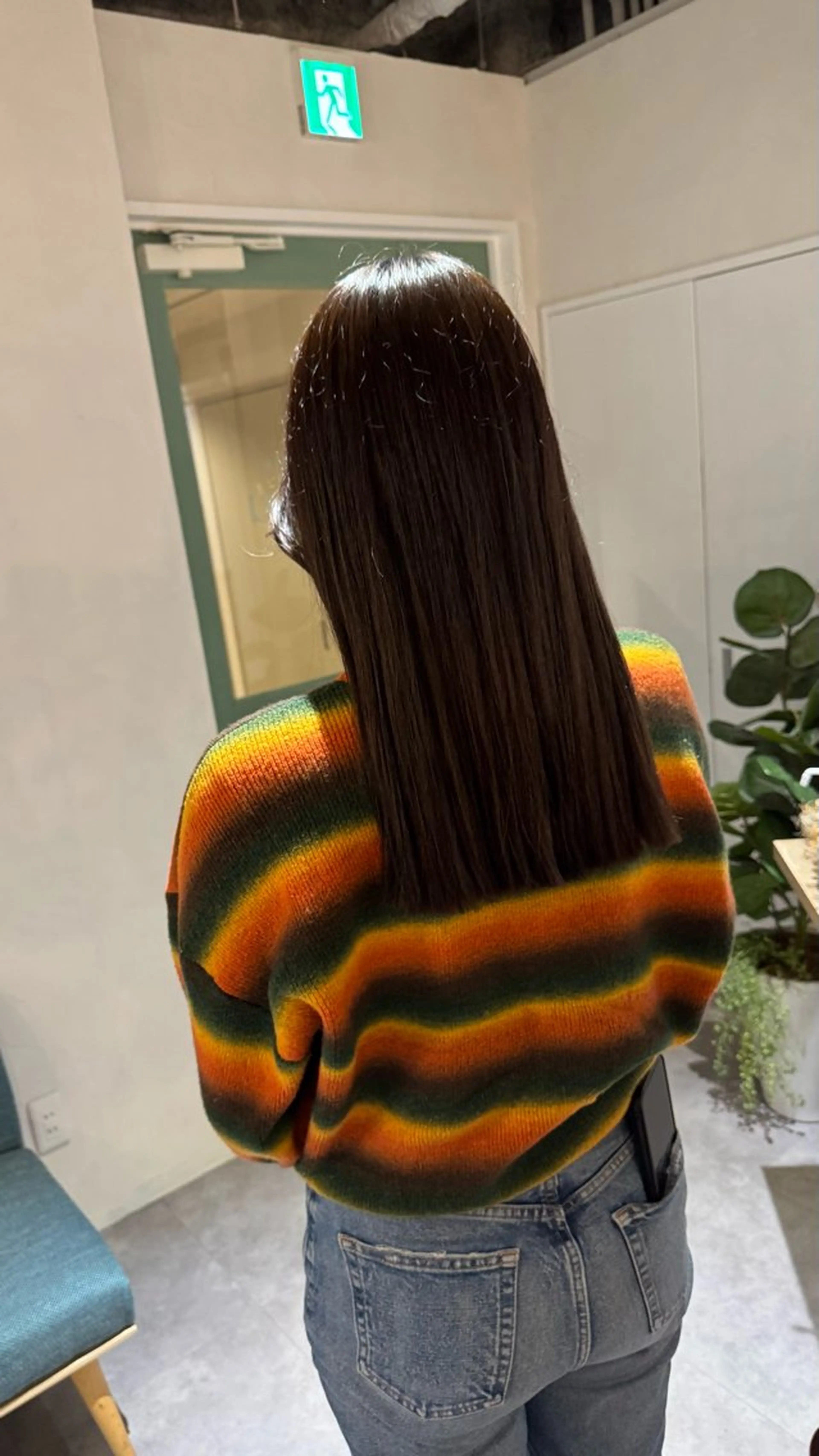 セミロング い な み ま なのヘアスタイル